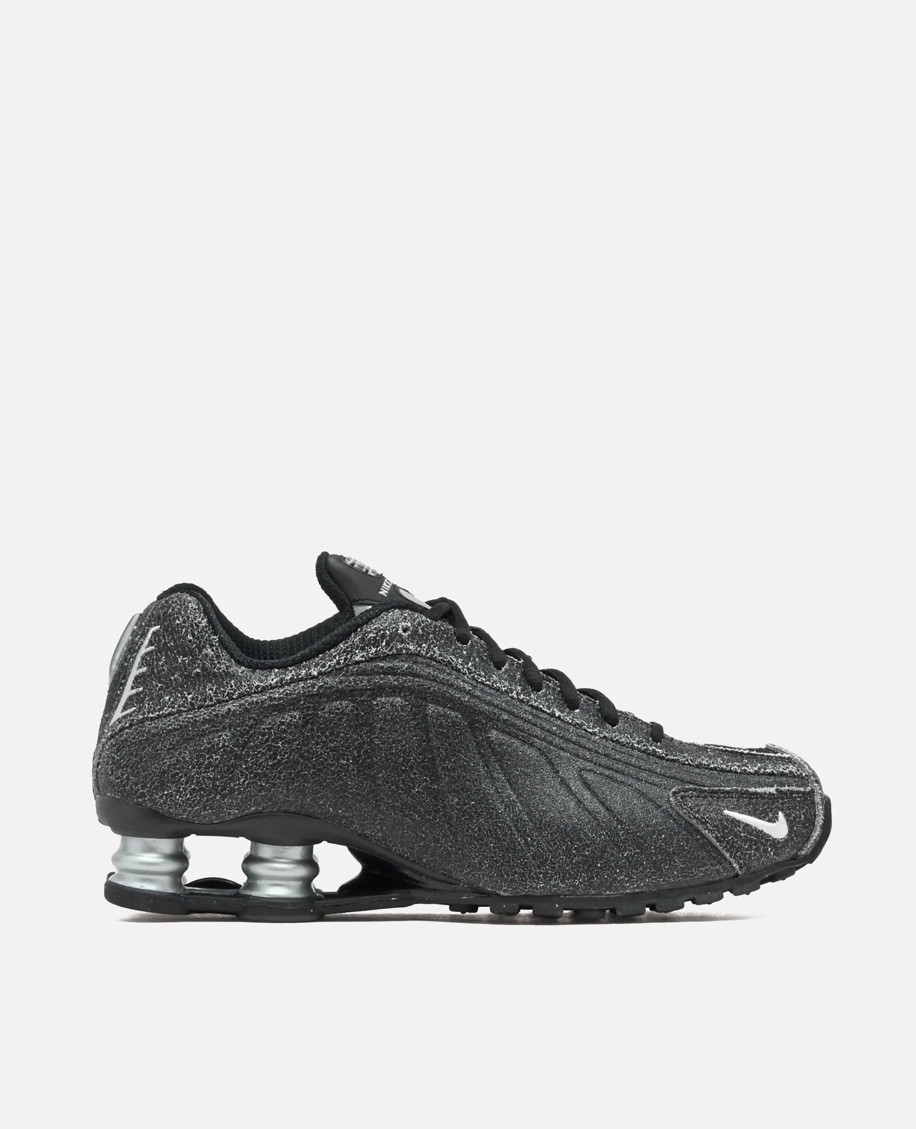 Nike Shox R4 QS (Black/Sail - LT Smoke Grey - Metallic Silver)