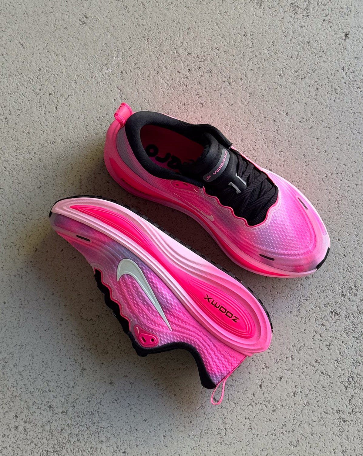 Nike Wmns Vomero Plus