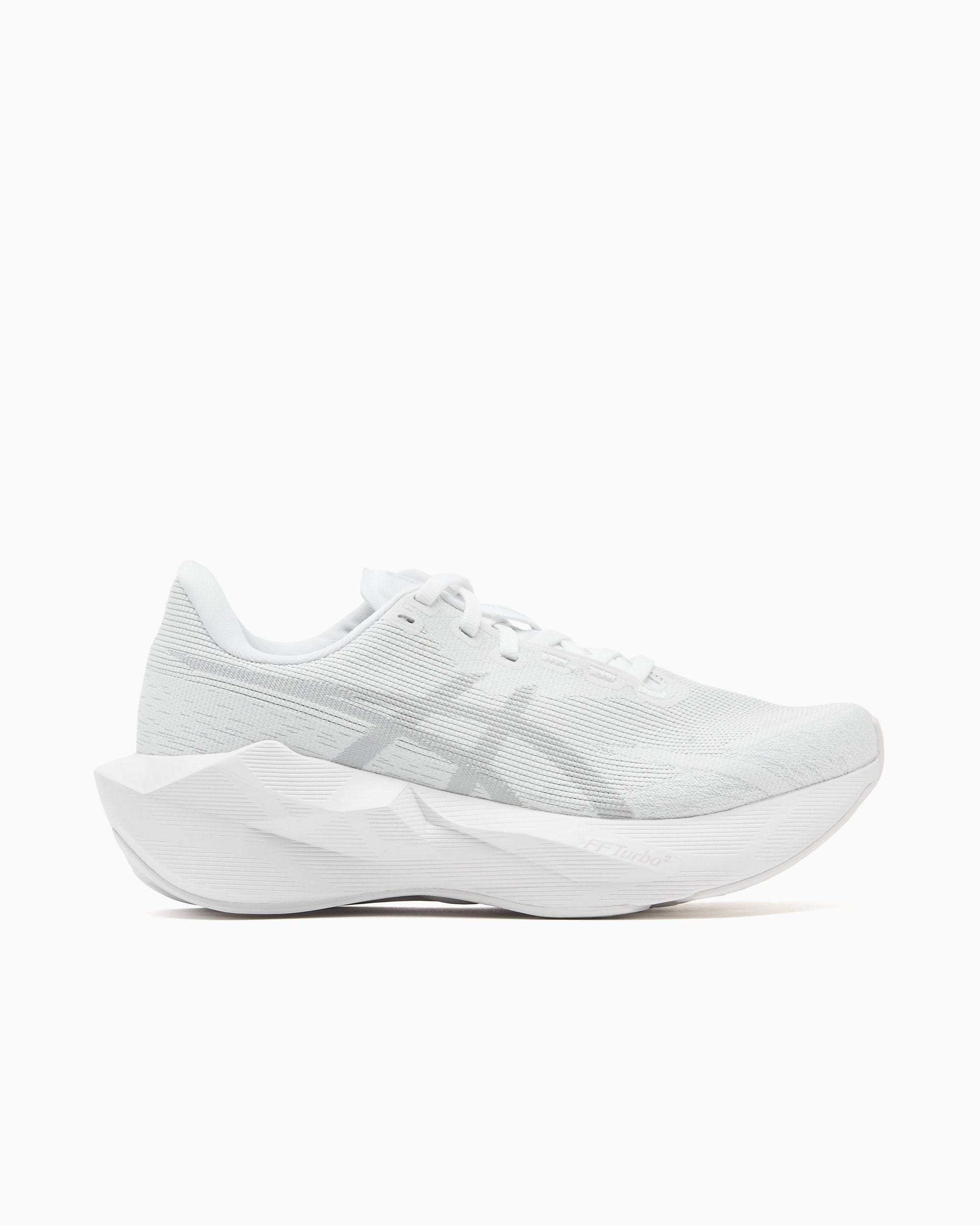 ASICS Women's Novablast 6