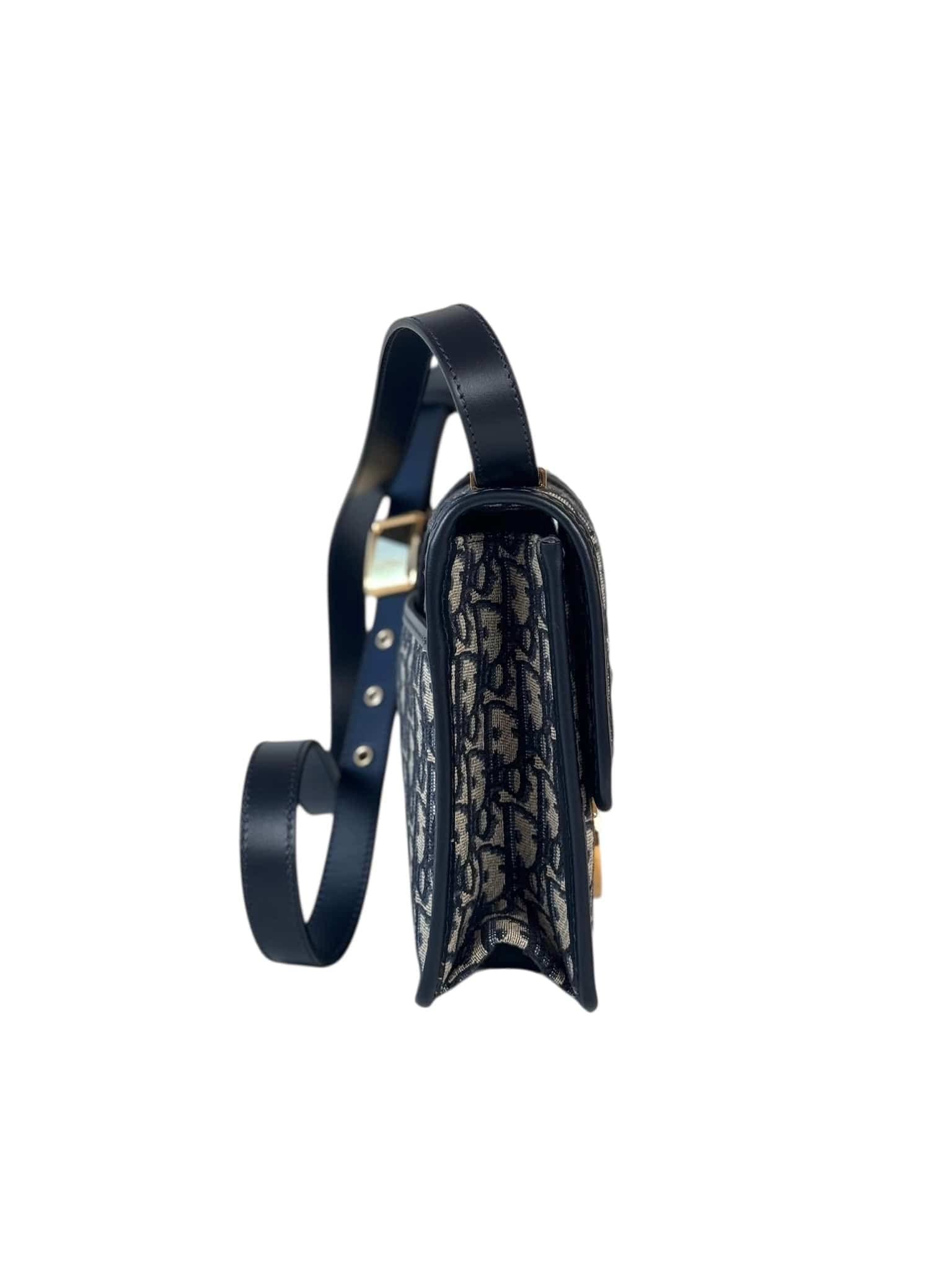 Dior 30 Montaigne Classic 24 cm Bag
