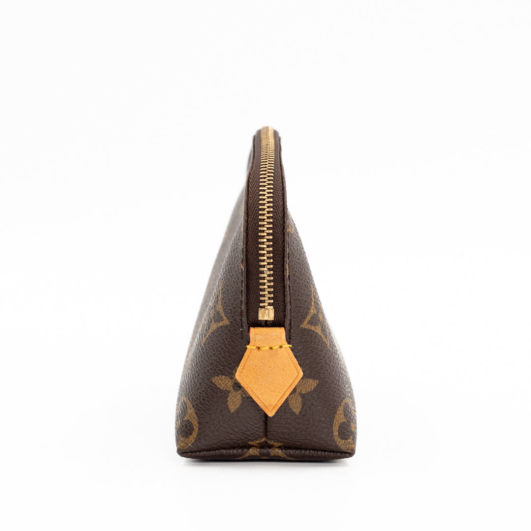 Louis Vuitton Cosmetic Pouch in Monogram Canvas