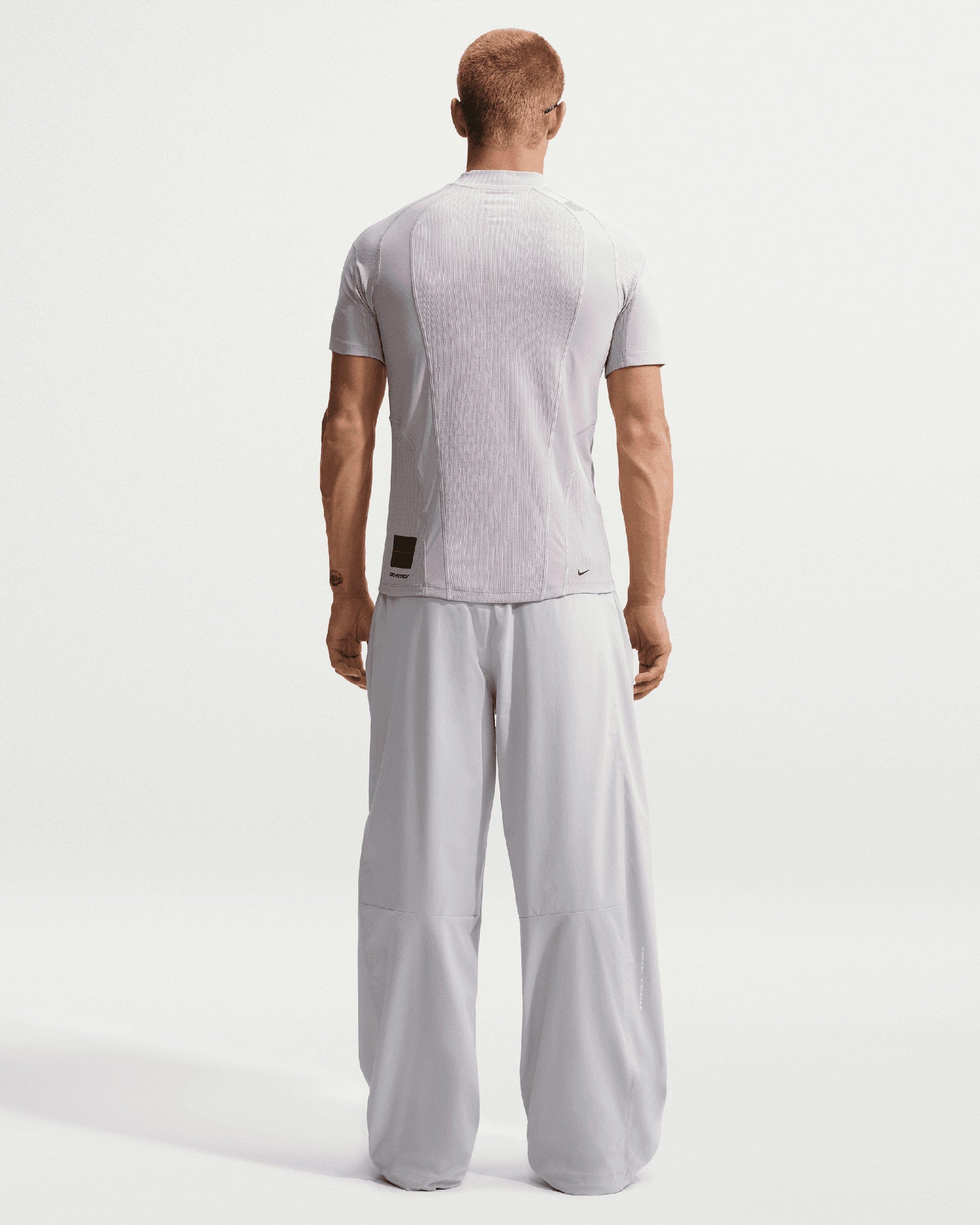 Nike Camiseta Slim Nike Tech Dri - FIT ADV para hombre