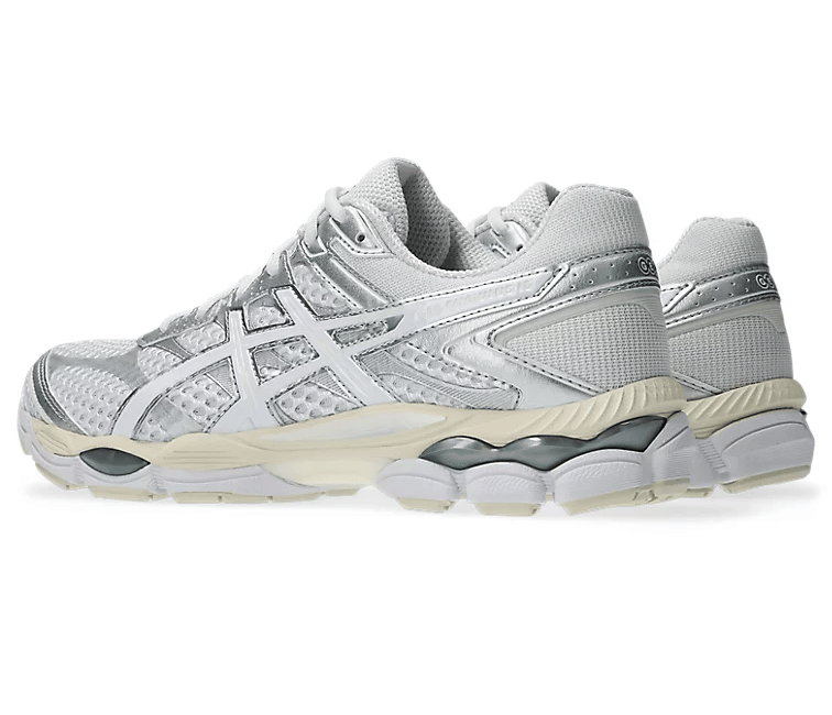 ASICS Women’s Asics Gel Cumulus 16 (White/Silver)