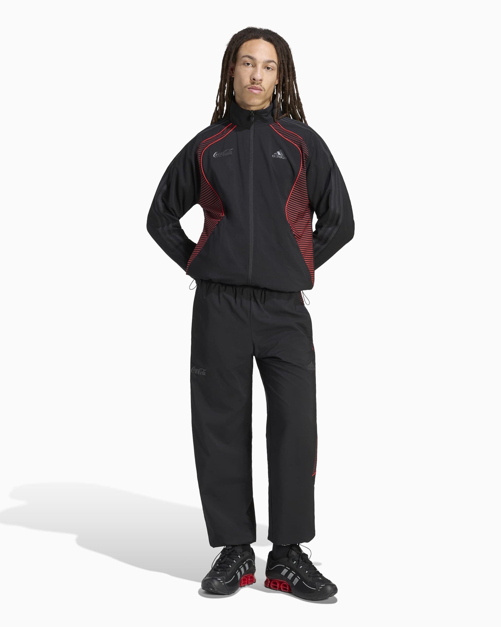adidas Chaqueta de chandal con logo Relaxed adidas Originals x Coca - Cola Teamgeist para hombre