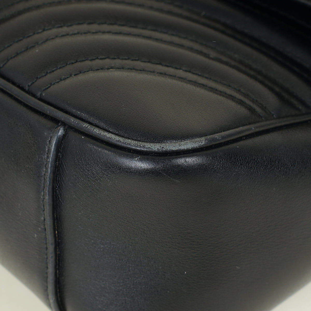 Gucci Black GG Marmont Matelasse Medium Shoulder Bag