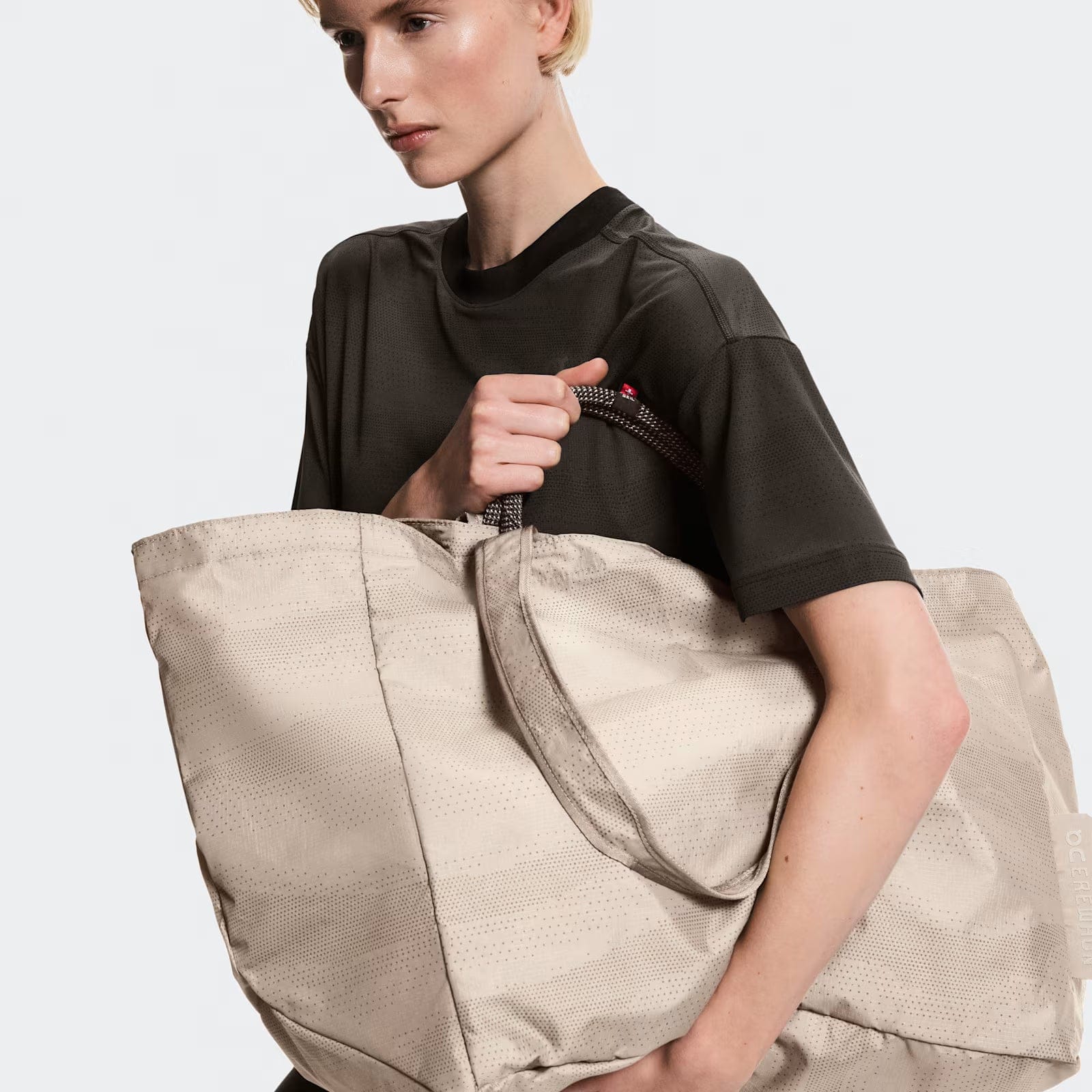 On Running On Cargo Pack Erewhon Cinder