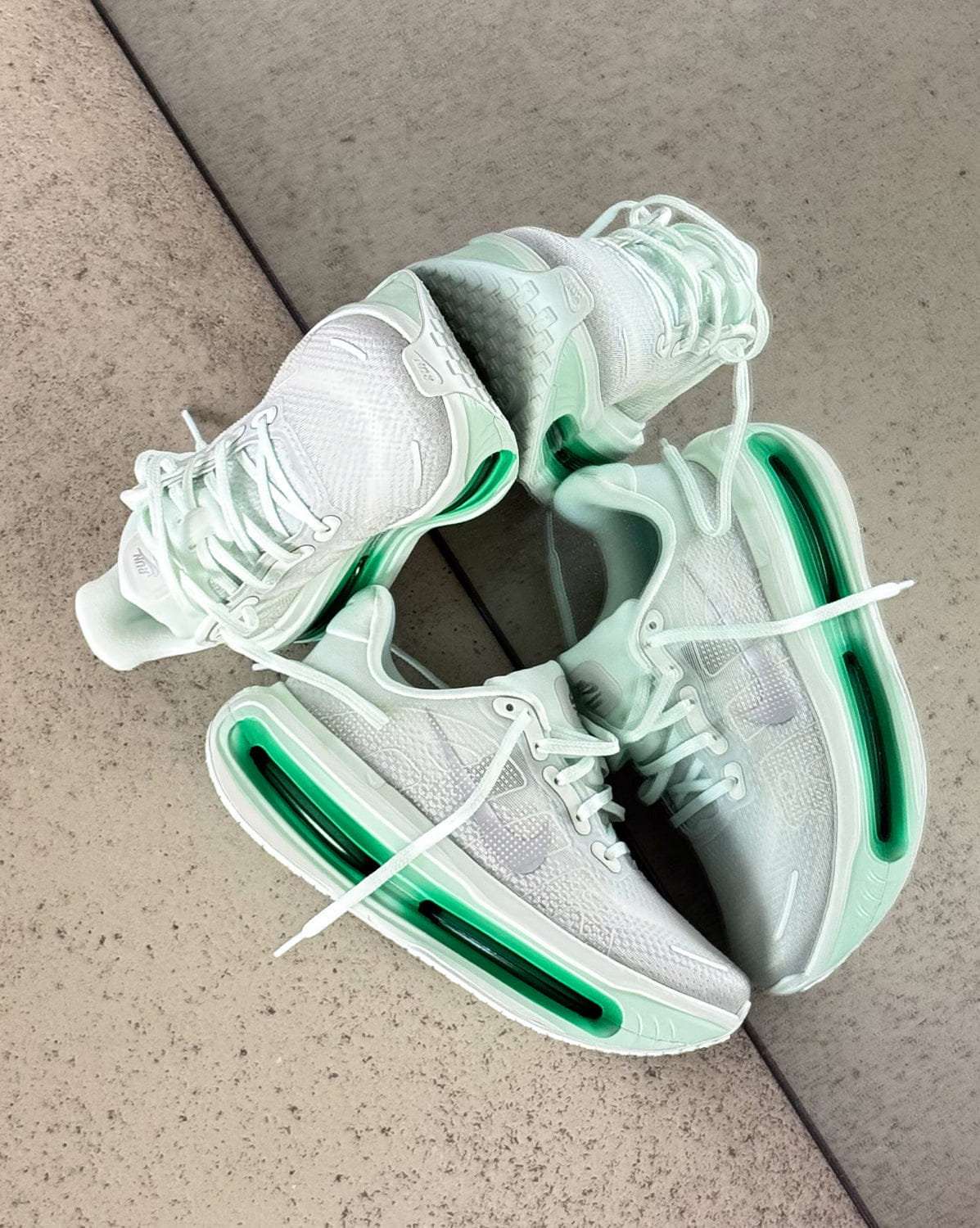 Nike Wmns Vomero Premium