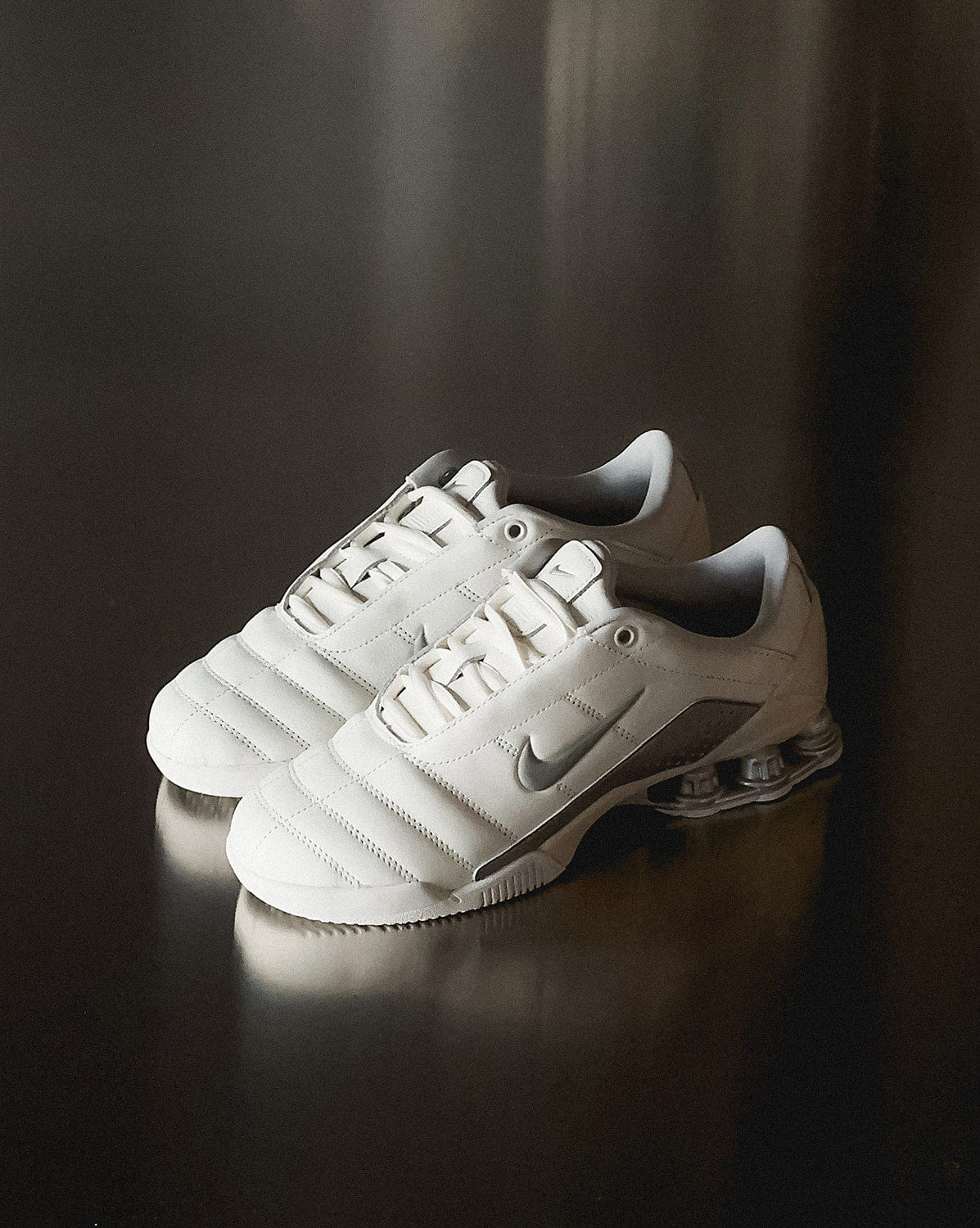 Nike Wmns Total 90 Shox Magia