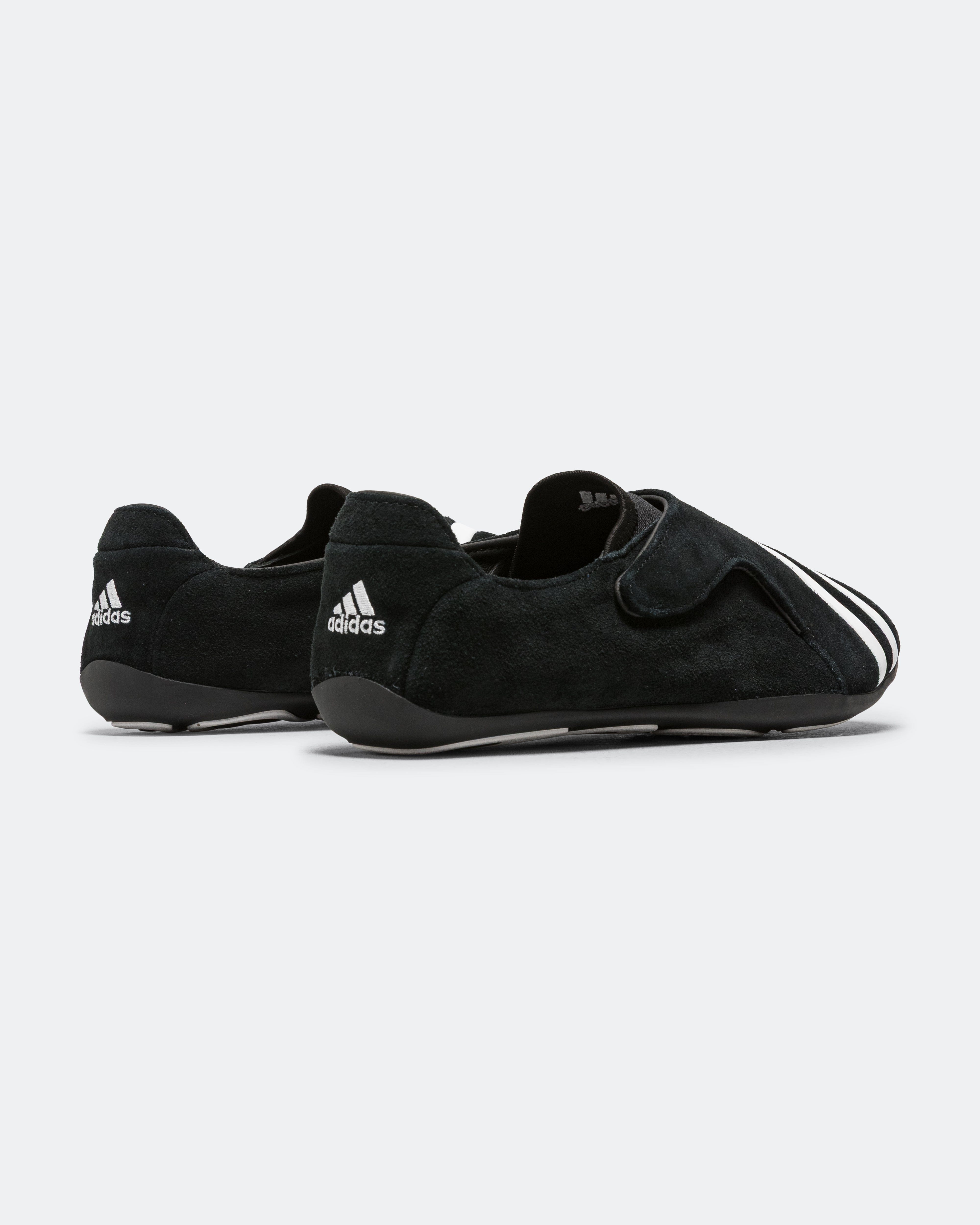 adidas Virginia Yoga Vario Flat Earth by Pharrell - Core Black/Footwear White - Core Black