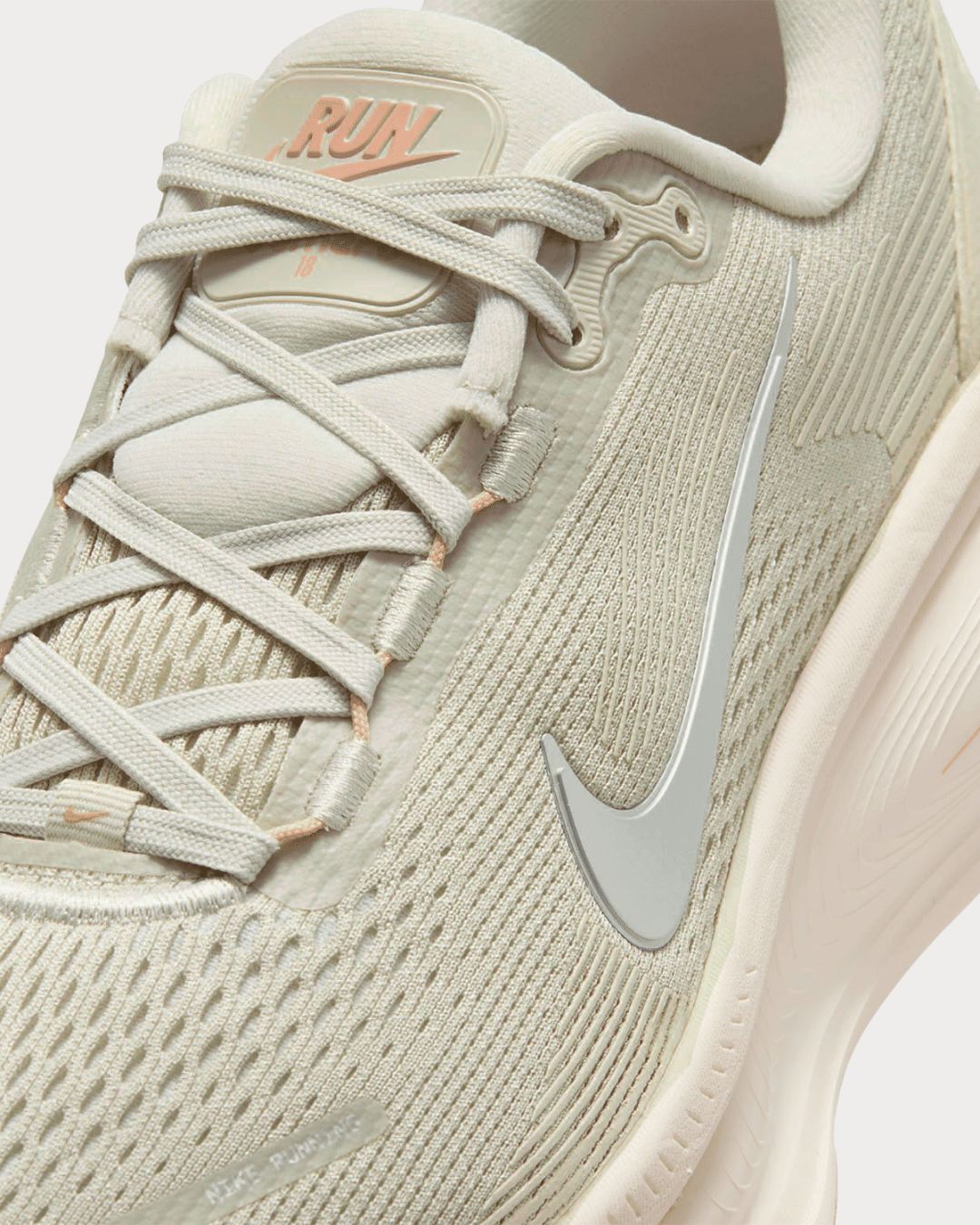 Nike WMNS Nike Vomero 18 - Light Bone/Arctic Orange/Ice Peach/Metallic Silver