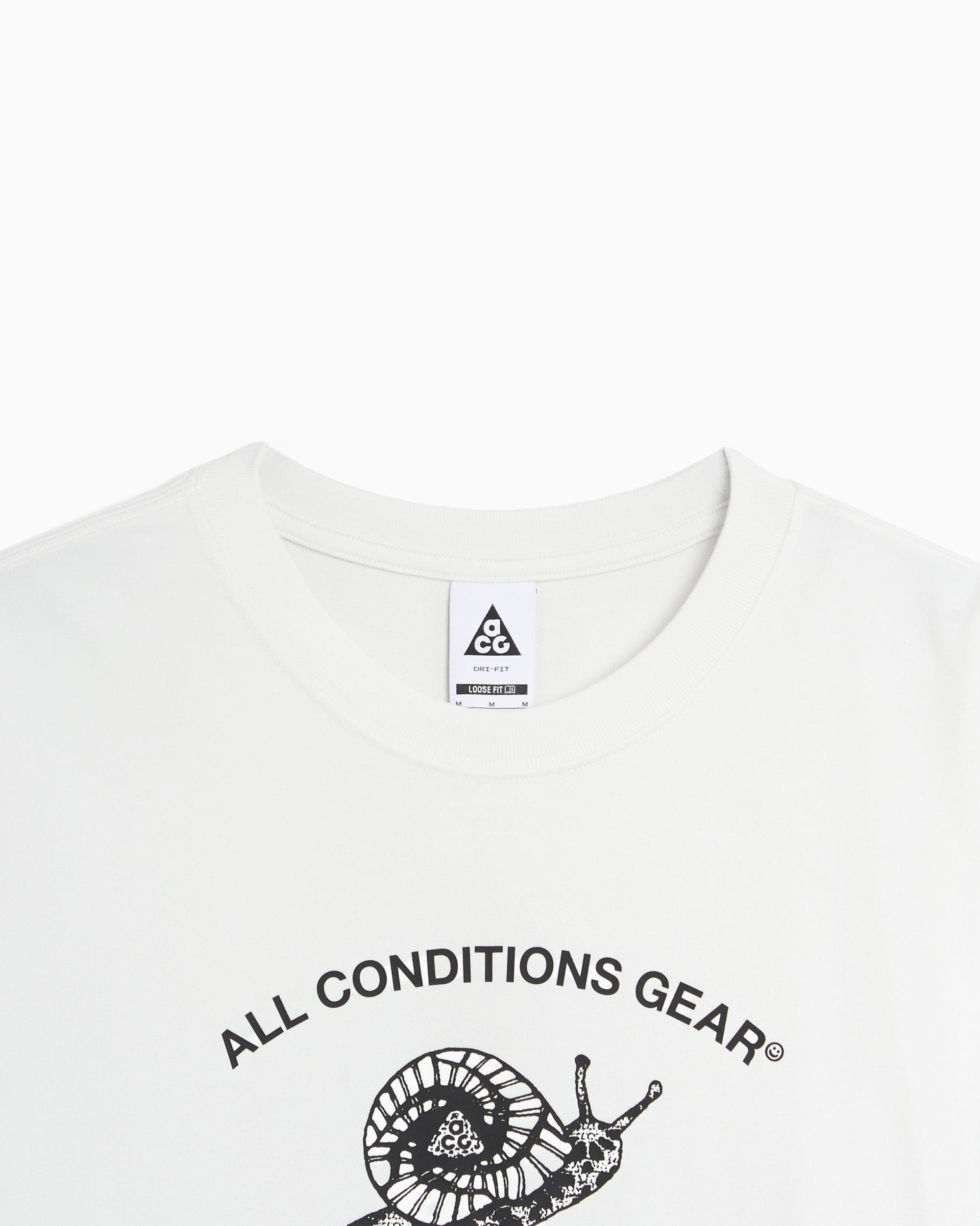 Nike Camiseta con gráfico Relaxed Nike ACG Mystery Snail para hombre