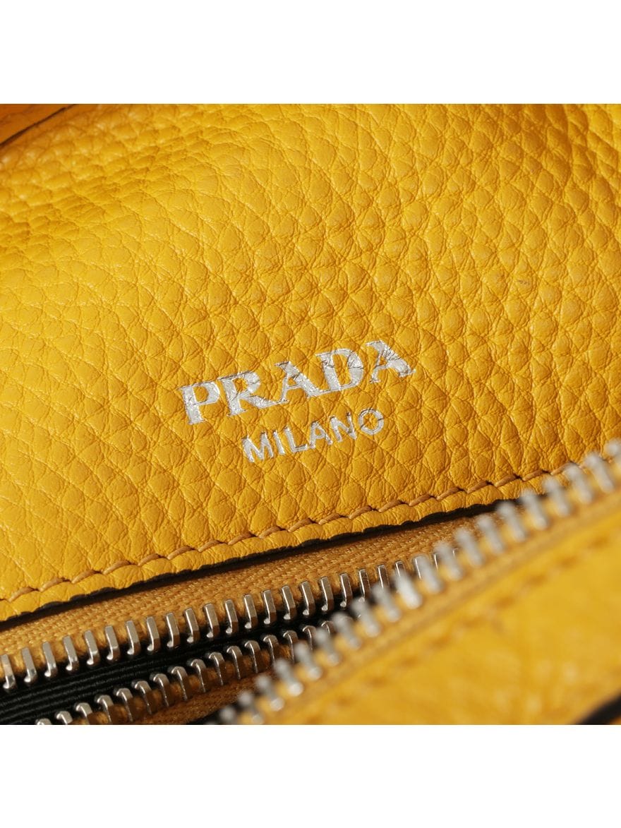 Prada Vitello Daino Mimosa Bauletto Bg