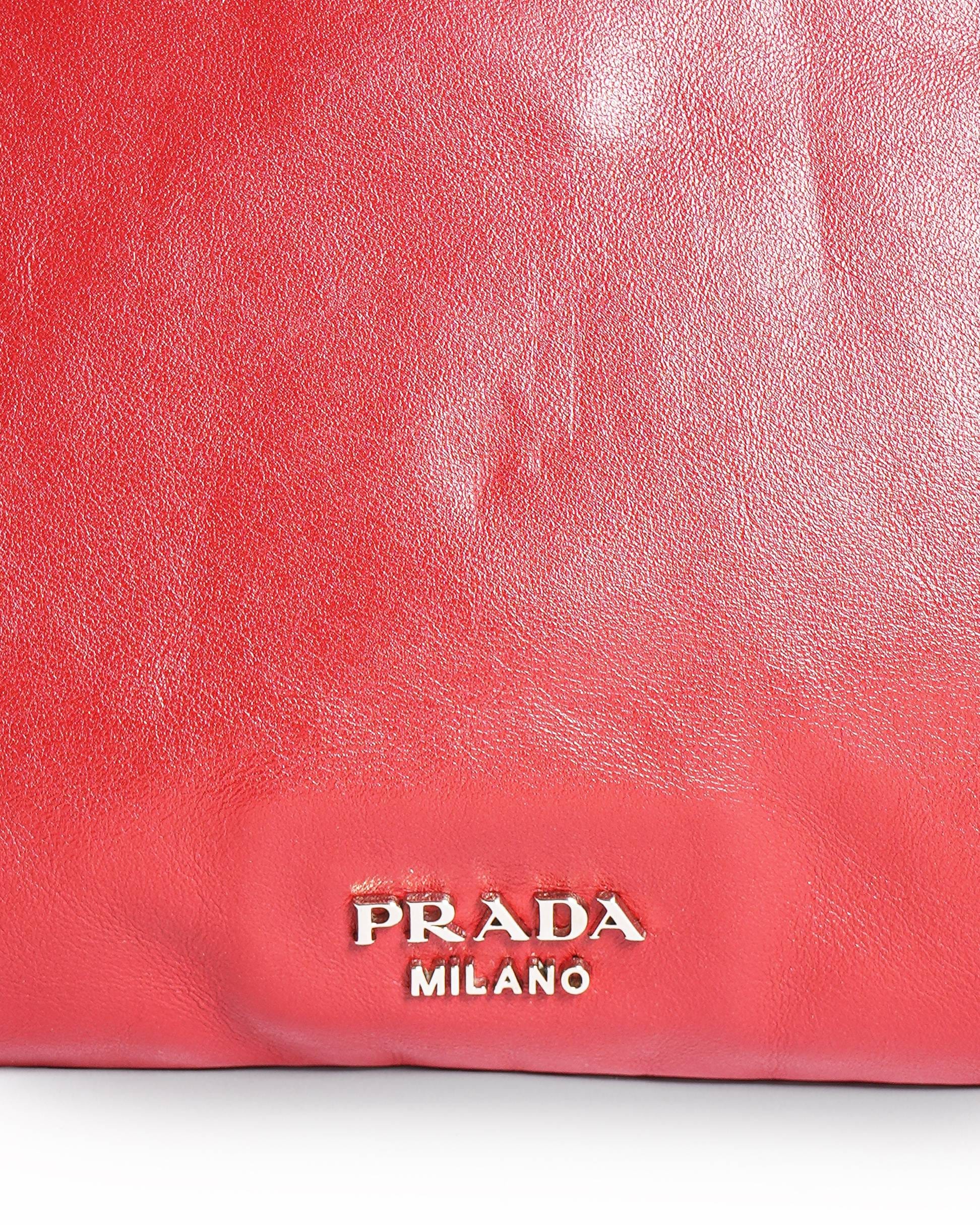 Prada Re - edition Leather Shoulder Bag In Red