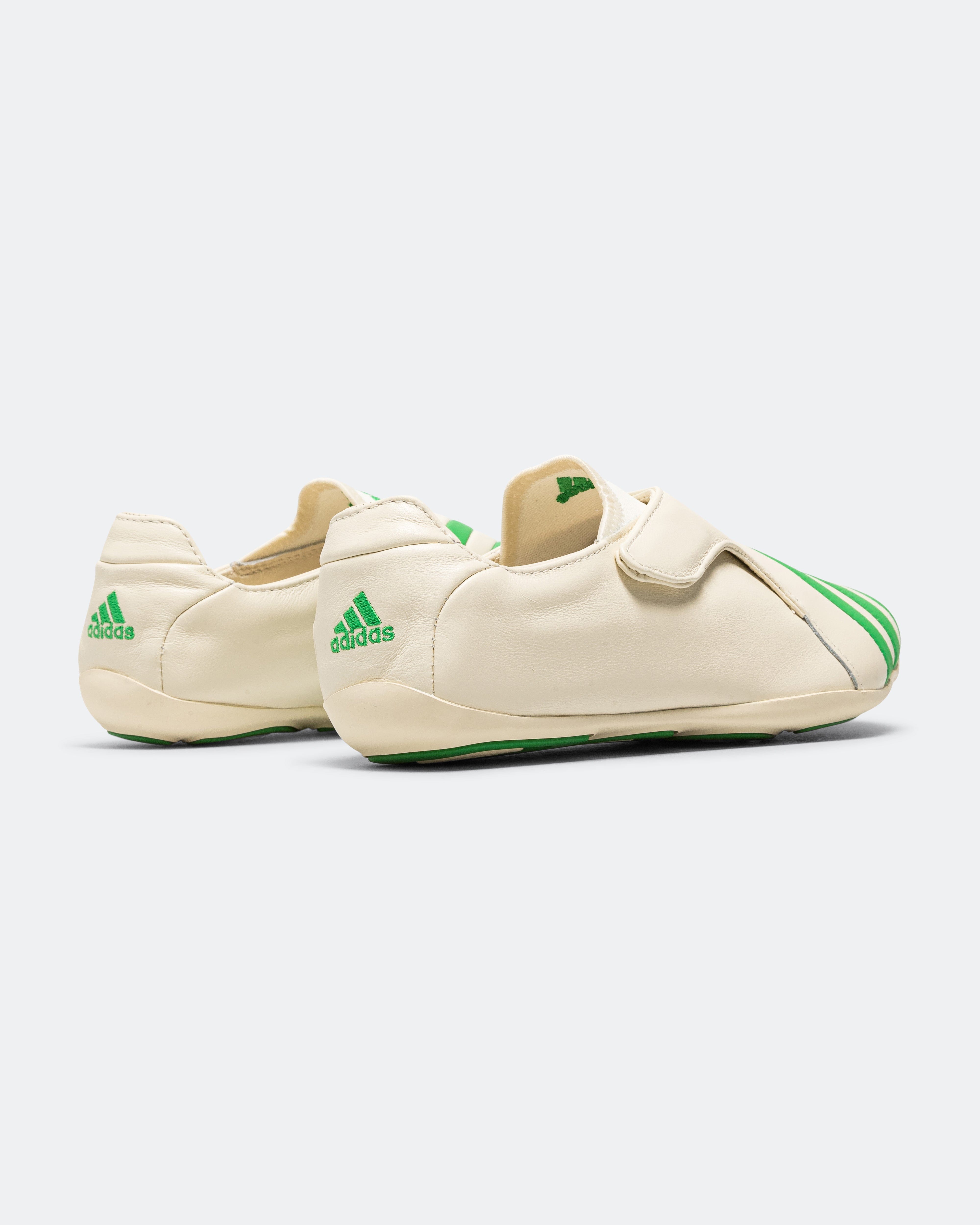 adidas Virginia Yoga Vario Flat Earth by Pharrell - Core White/Green