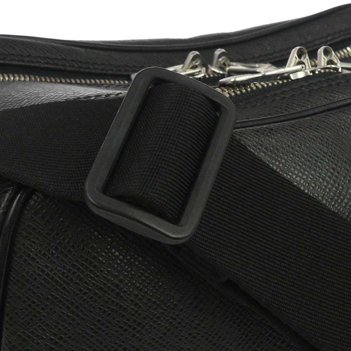 Louis Vuitton Black Taiga Reporter PM Shoulder Bag M30152