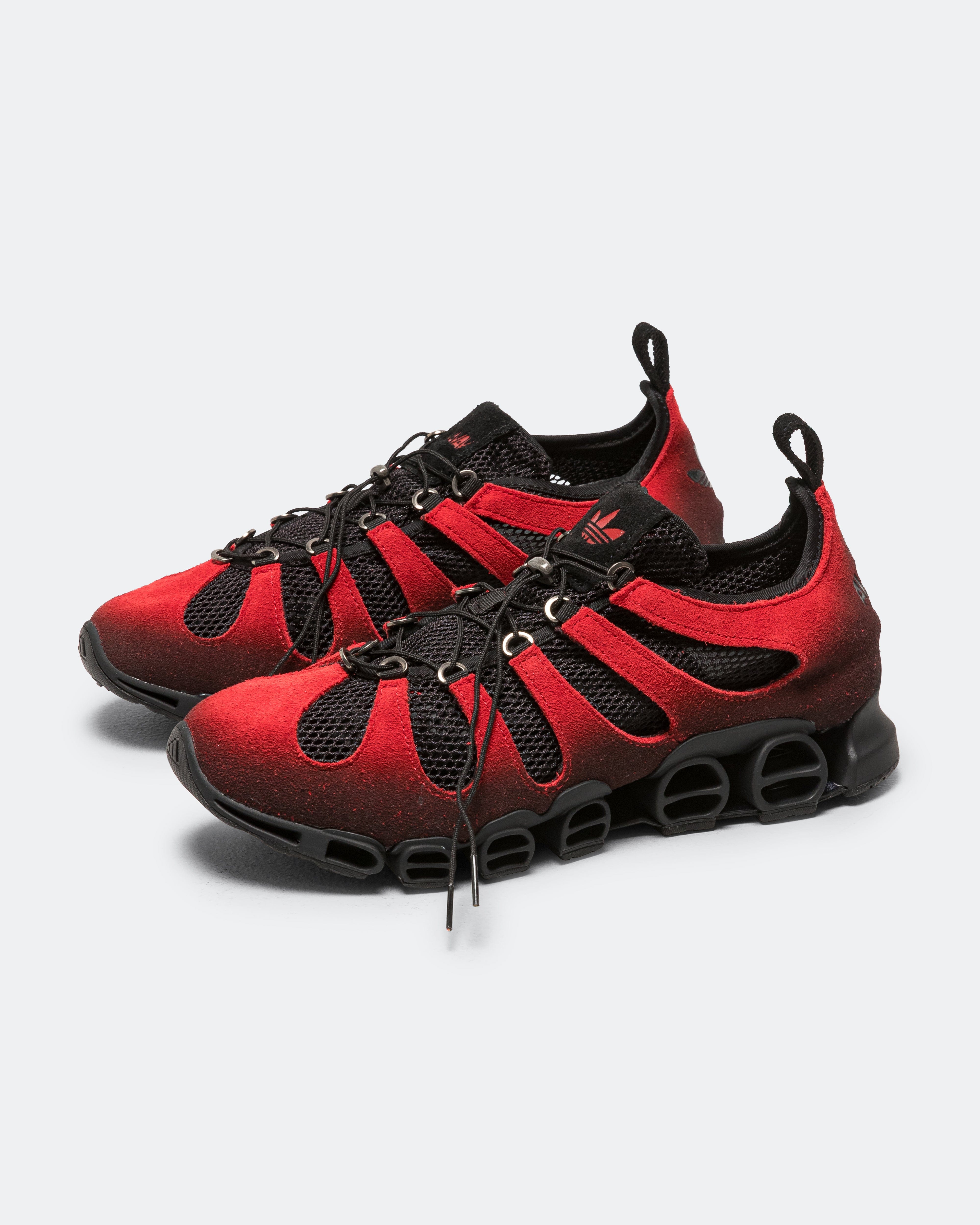 adidas Womens Megaride Cutout Canvas x AVAVAV - Core Black/Power Red