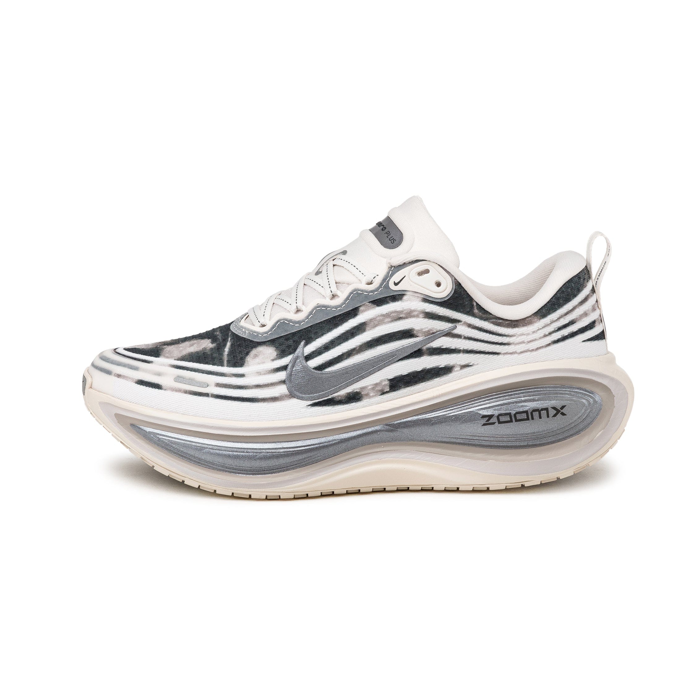 Nike Wmns Vomero Plus SE