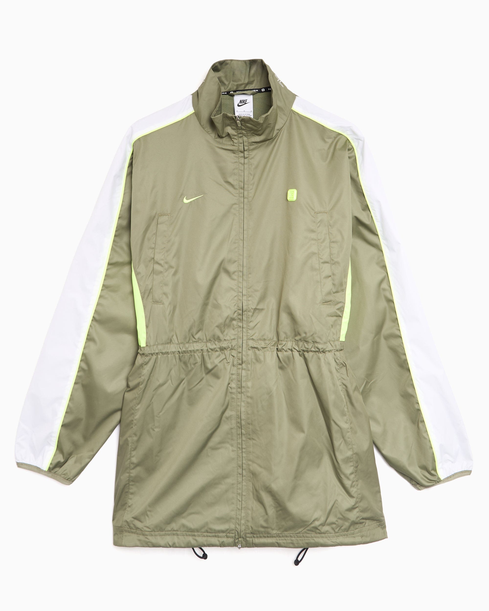 Nike Chaqueta ligera Relaxed Nike Shox Woven para mujer