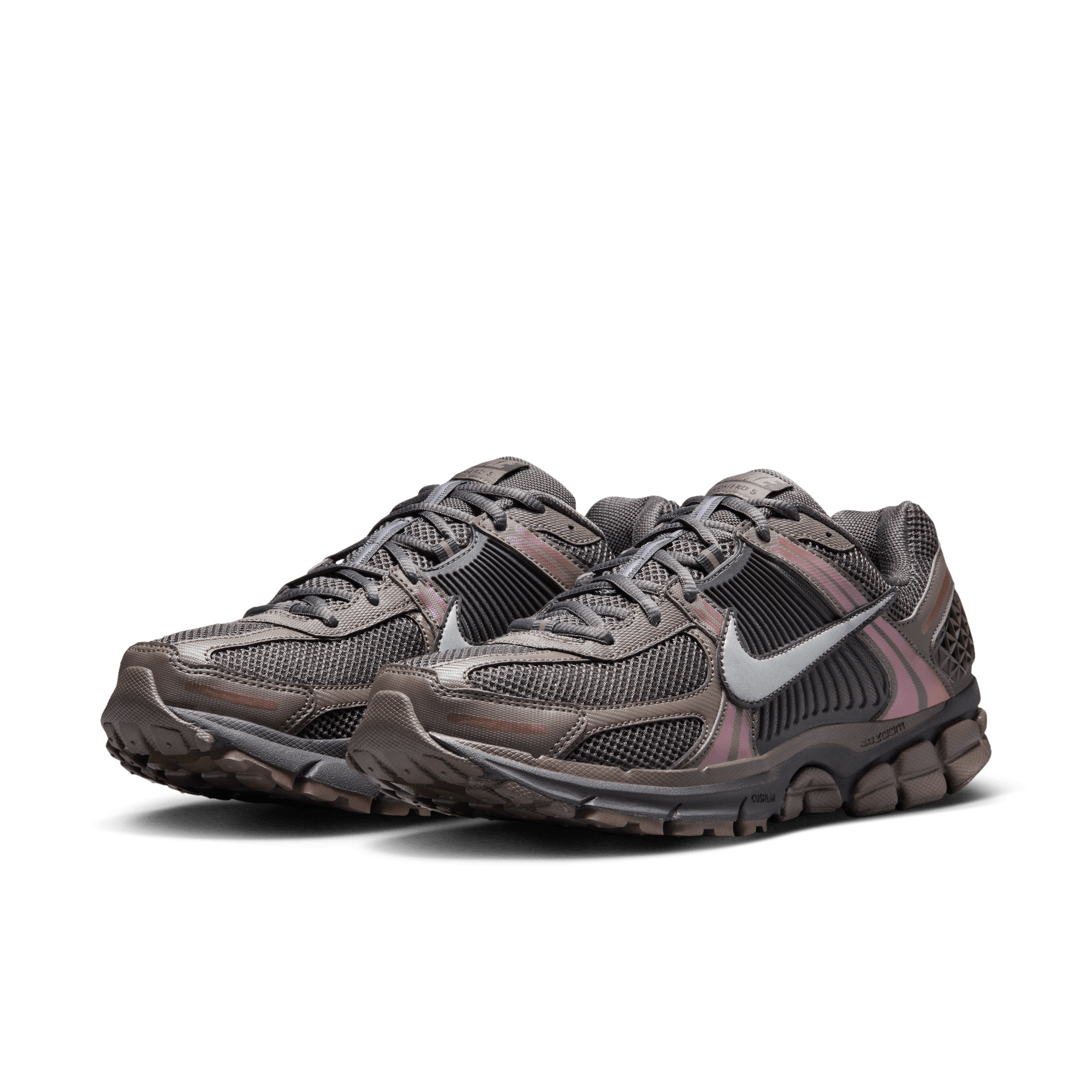 Nike ZOOM VOMERO 5 - CAVE STONE / METALLIC SILVER