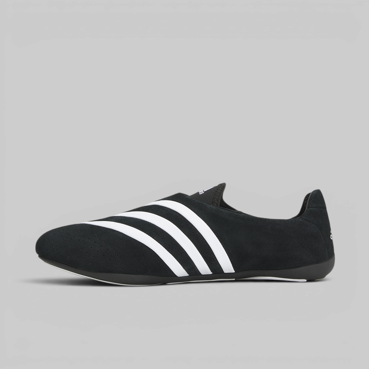 adidas X Pharrell Williams Vario Flat Earther - Black/White