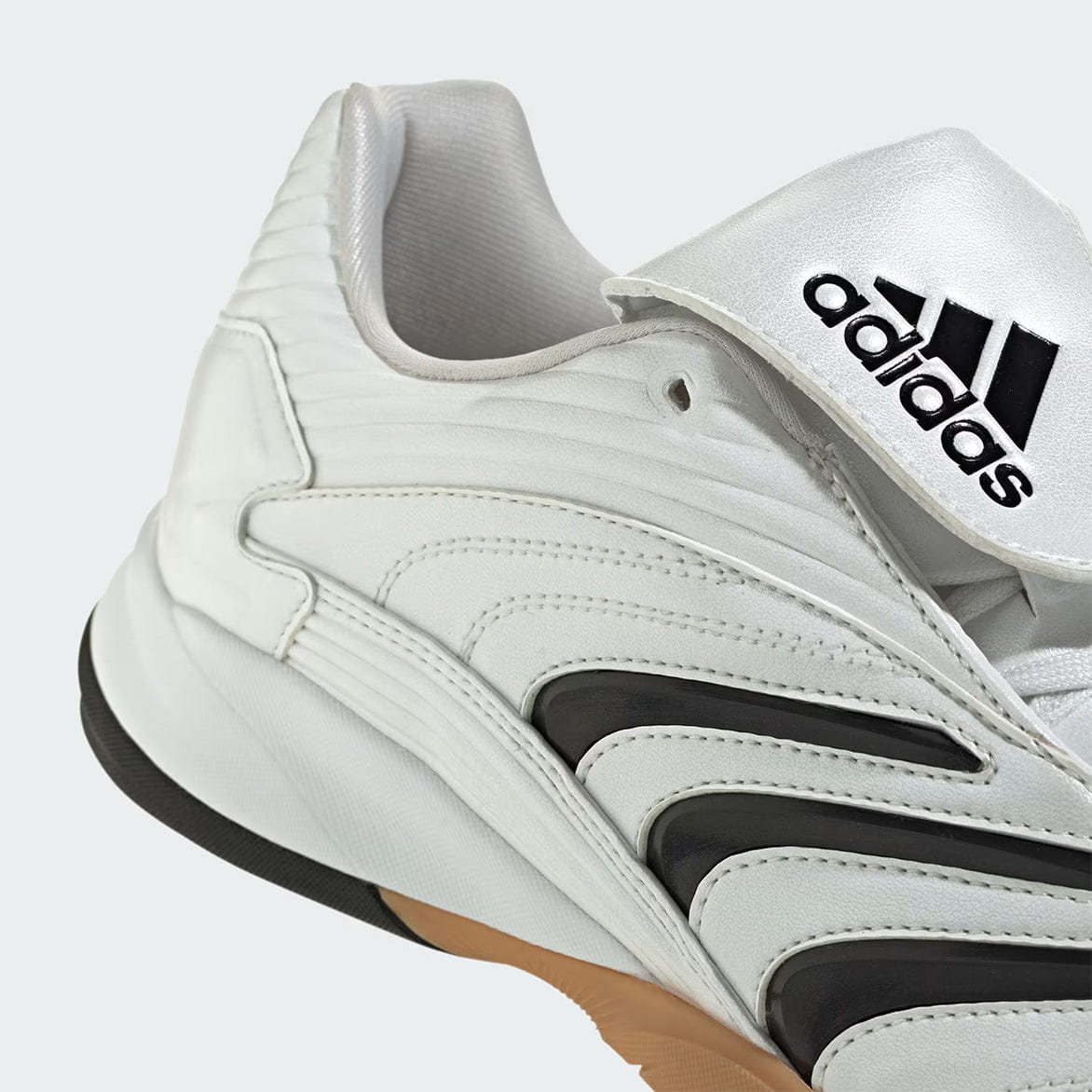 adidas PREDATOR SALA - ZERO METALIC / CORE BLACK