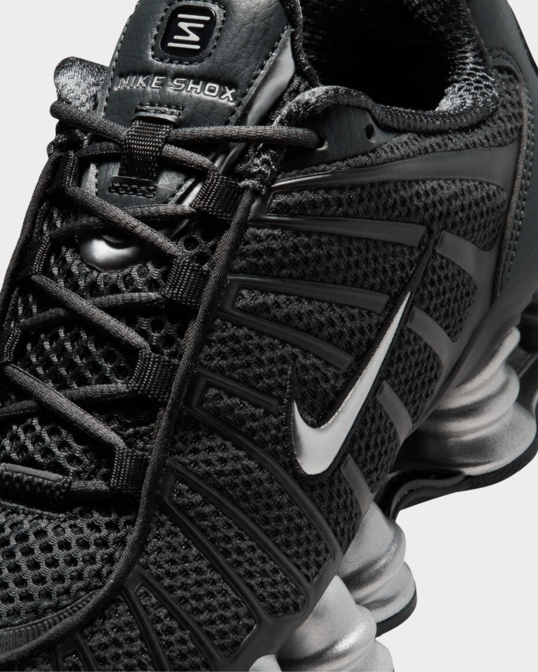 Nike WMNS Nike Shox TL - Off - Noir/Black/Metallic Silver
