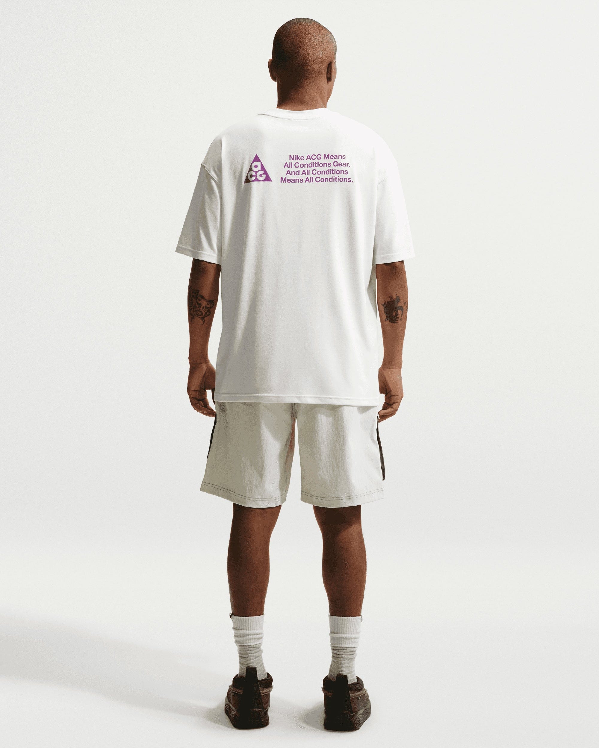Nike Camiseta con logo Relaxed Nike ACG Dri - FIT para hombre
