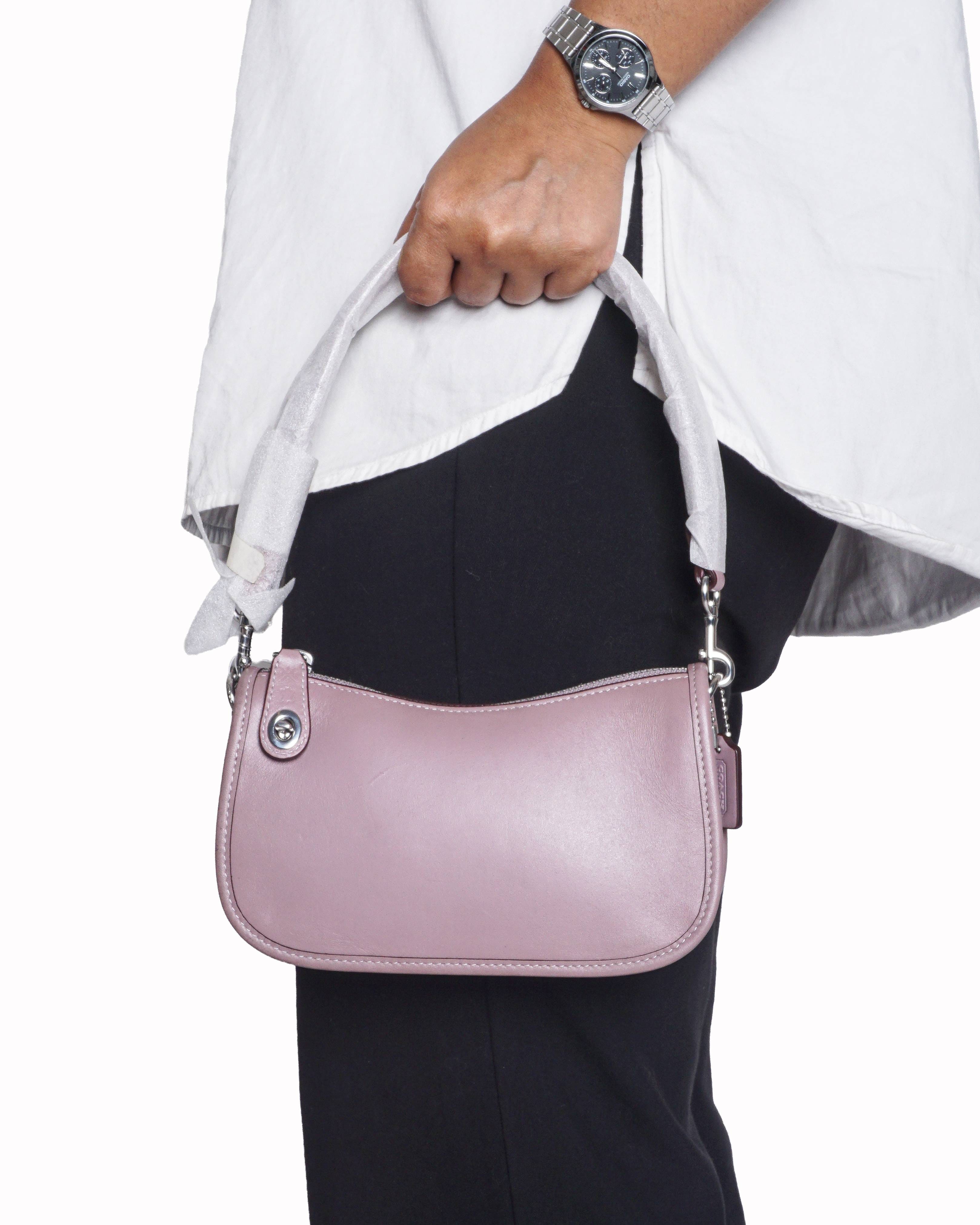 Coach Swinger 20 Medium Shoulder Bag