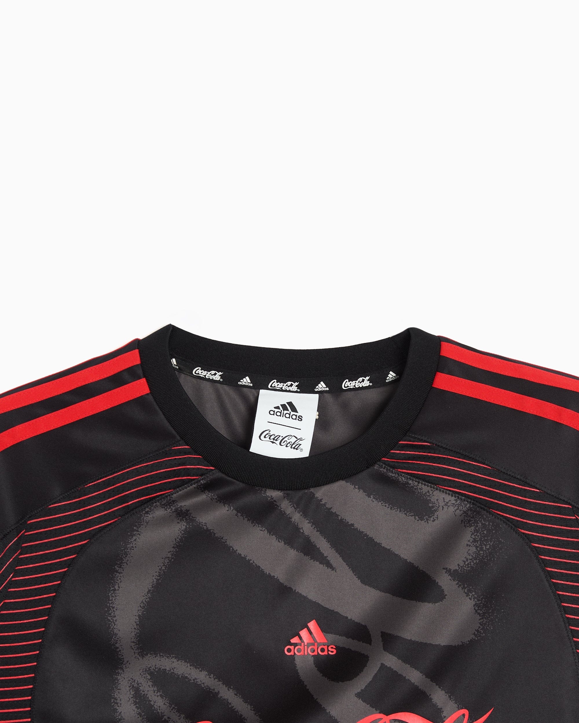 adidas Camiseta con logo adidas Originals x Coca - Cola Teamgeist para hombre