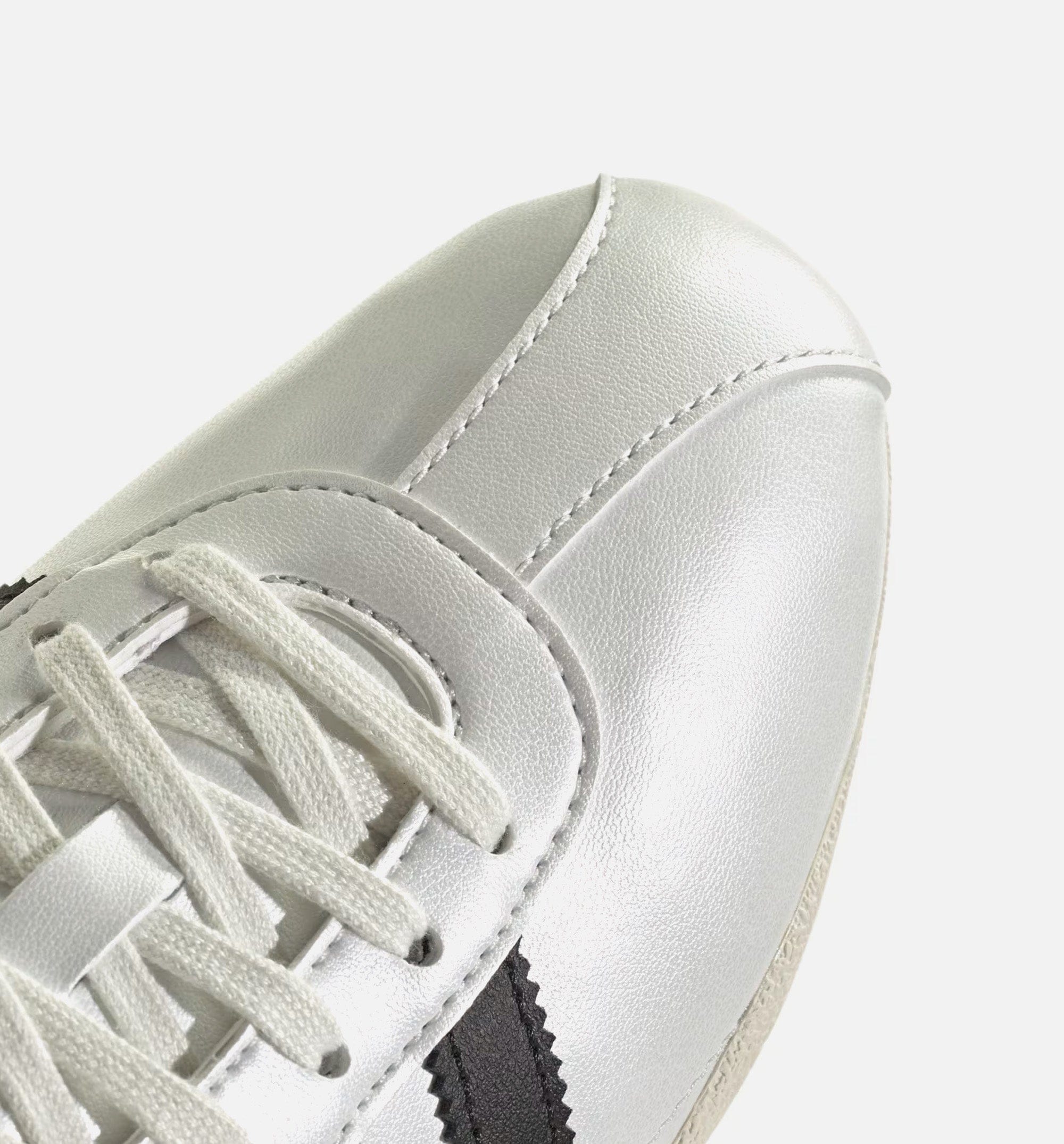 adidas Tokyo Womens Lifestyle Shoe - Zero Metalic/Core Black/Off White