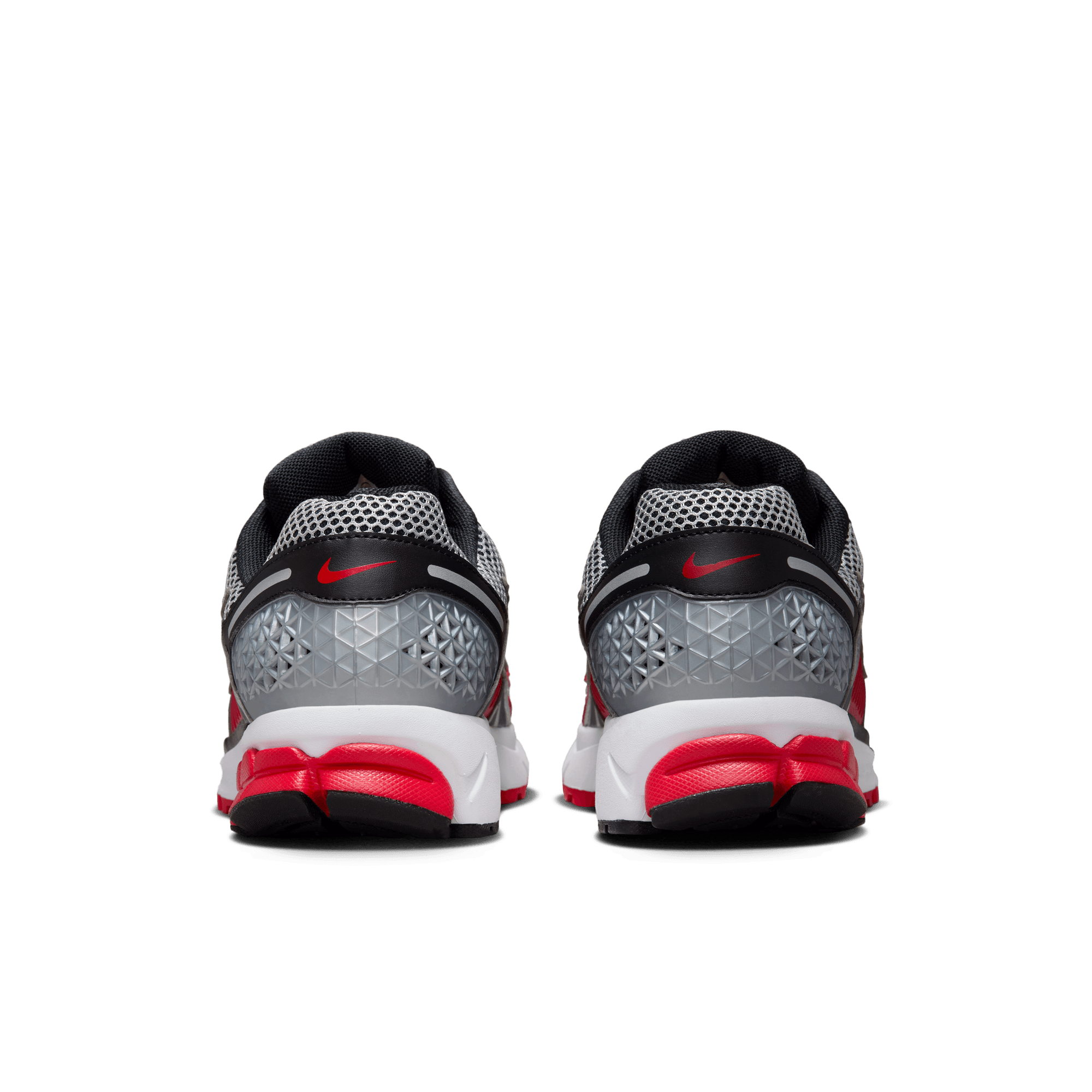 Nike ZOOM VOMERO 5 - METALLIC SILVER / UNIVERSITY RED / BLACK