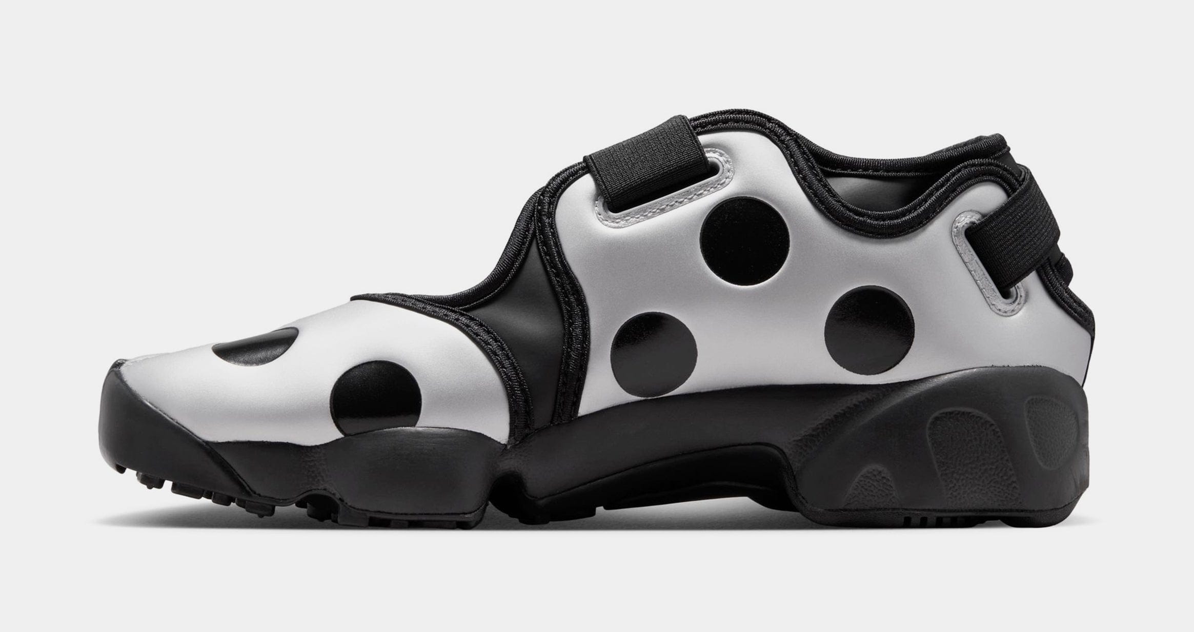 Nike Air Rift Breathe Polka Dot Womens Lifestyle Shoes (Black/Black/Metallic Silver)