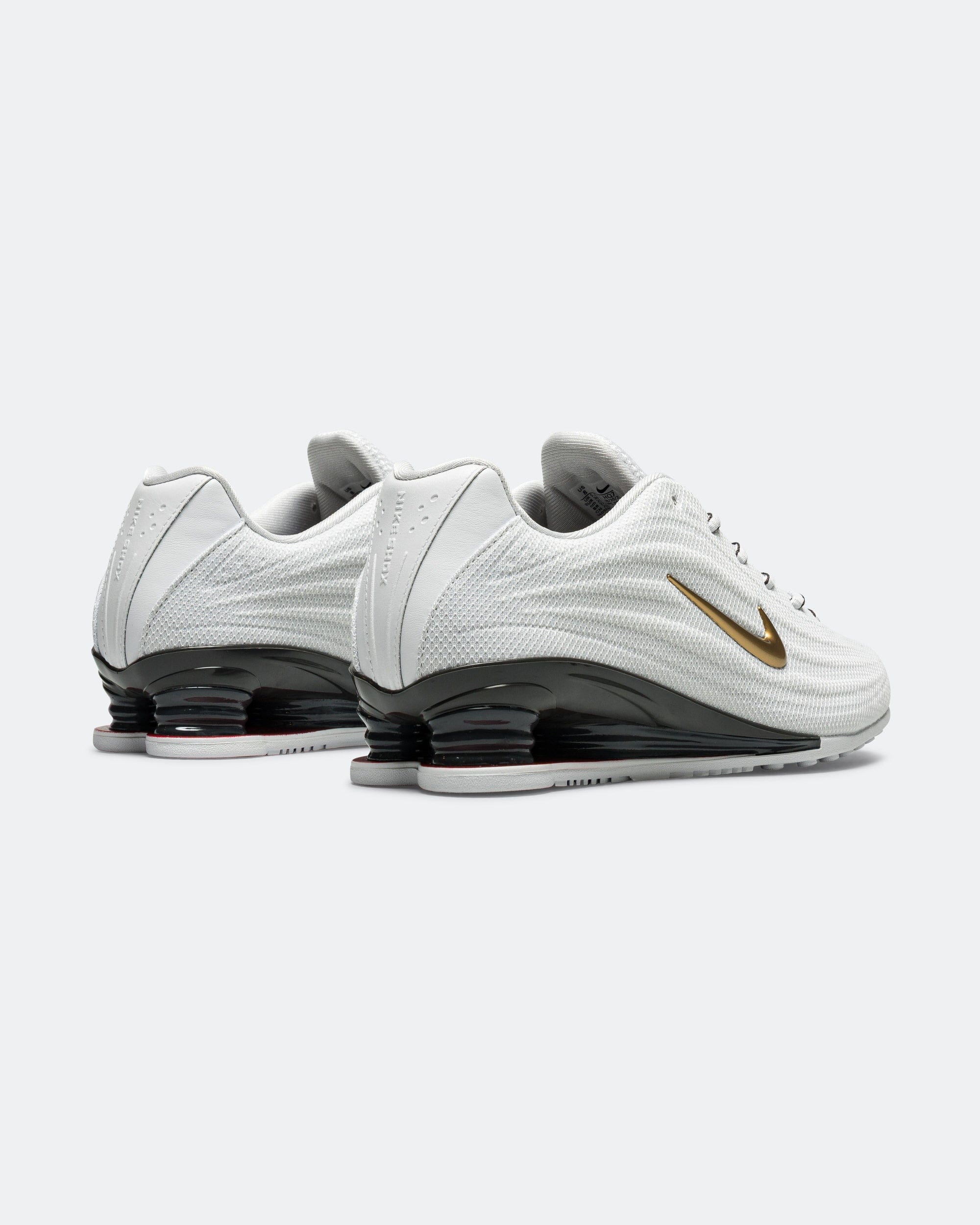 Nike Womens Shox Z - White/Metallic Gold - Varsity Red
