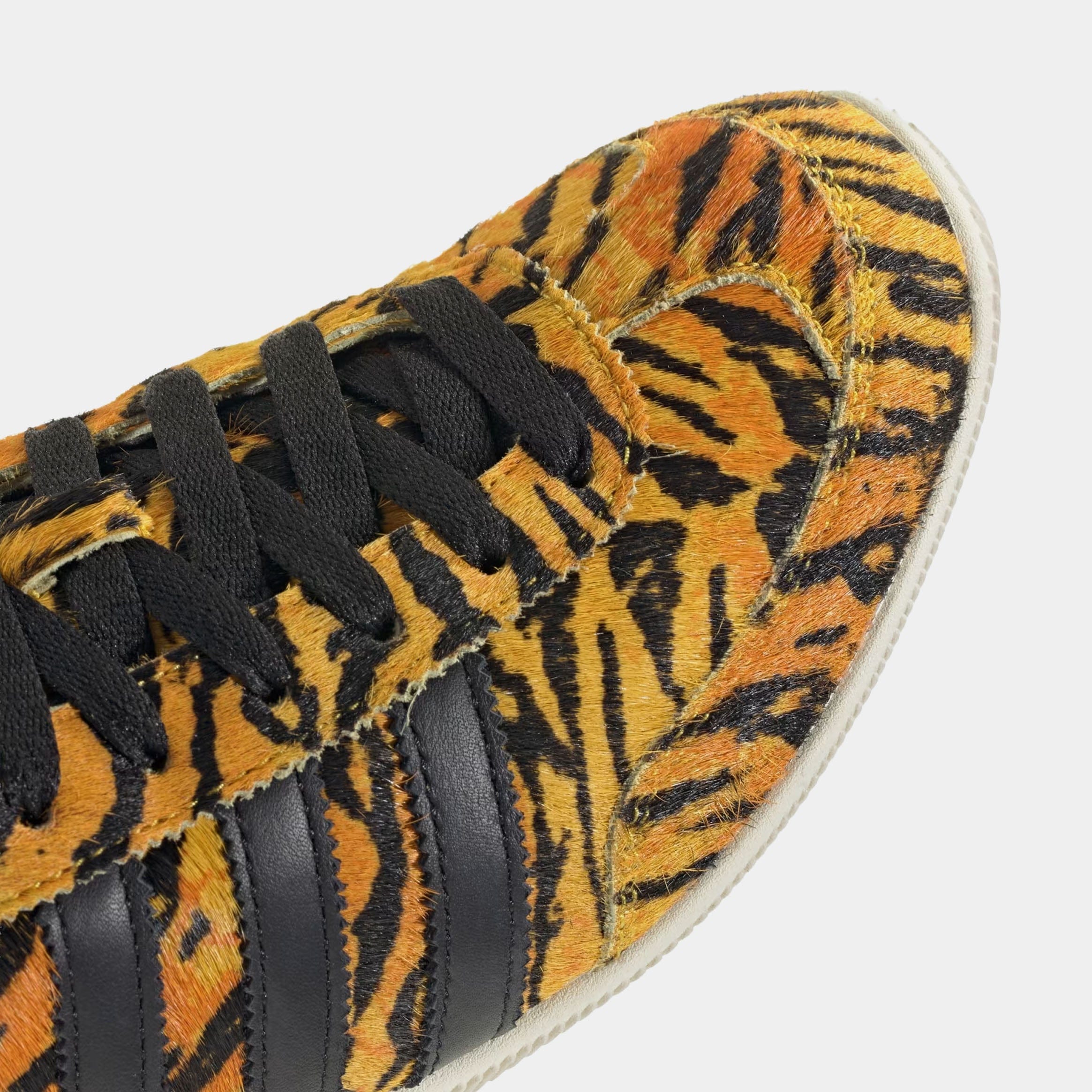 adidas Japan Tiger Womens Lifestyle Shoes (Yellow/Core Black/Crew Yellow)