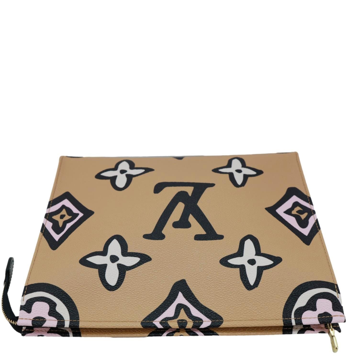 LOUIS VUITTON Wild At Heart Toiletry 26 Monogram Giant Cosmetics Pouch Multicolor