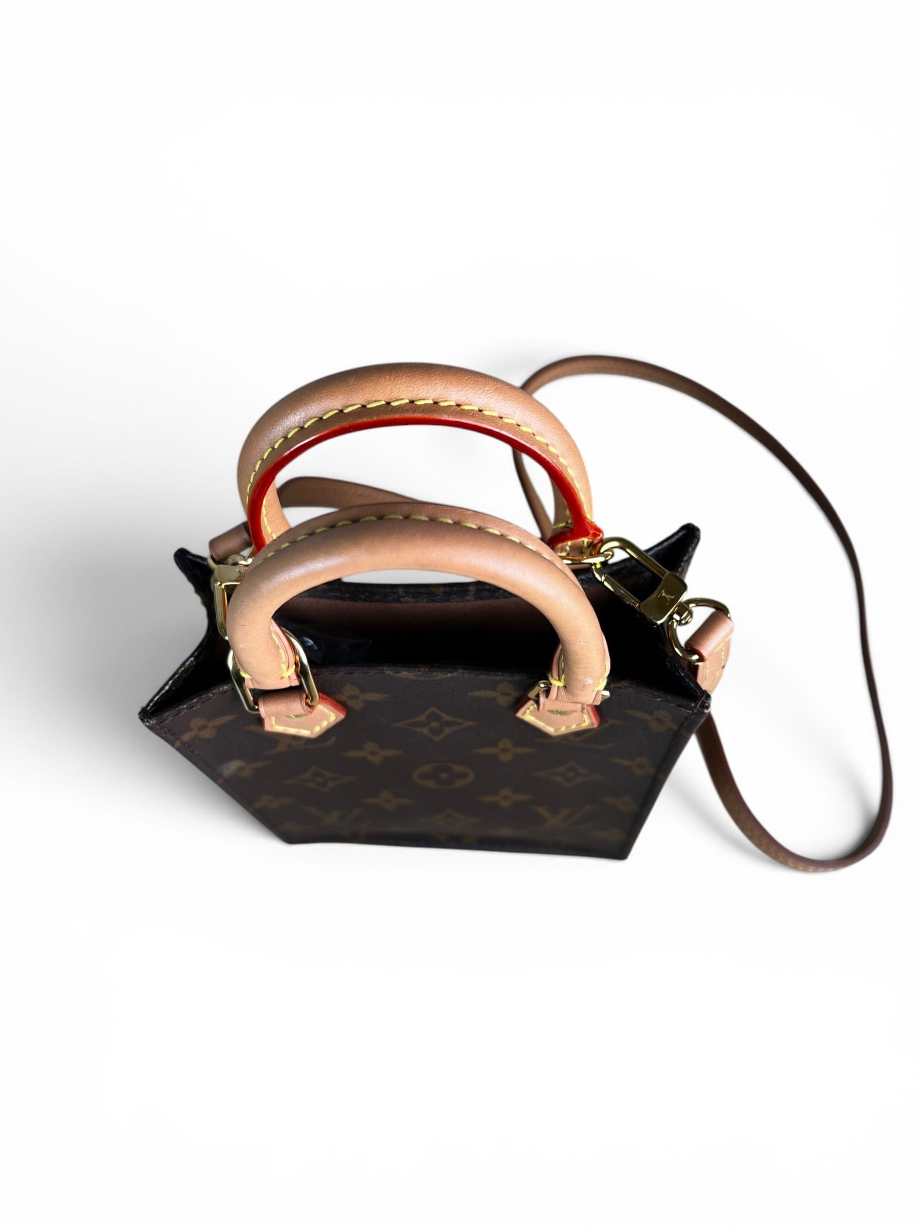 Louis Vuitton Monogram Canvas Petit Sac Plat