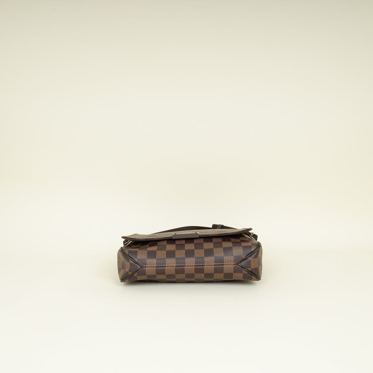 Louis Vuitton Damier Ebene District Messenger PM Bag