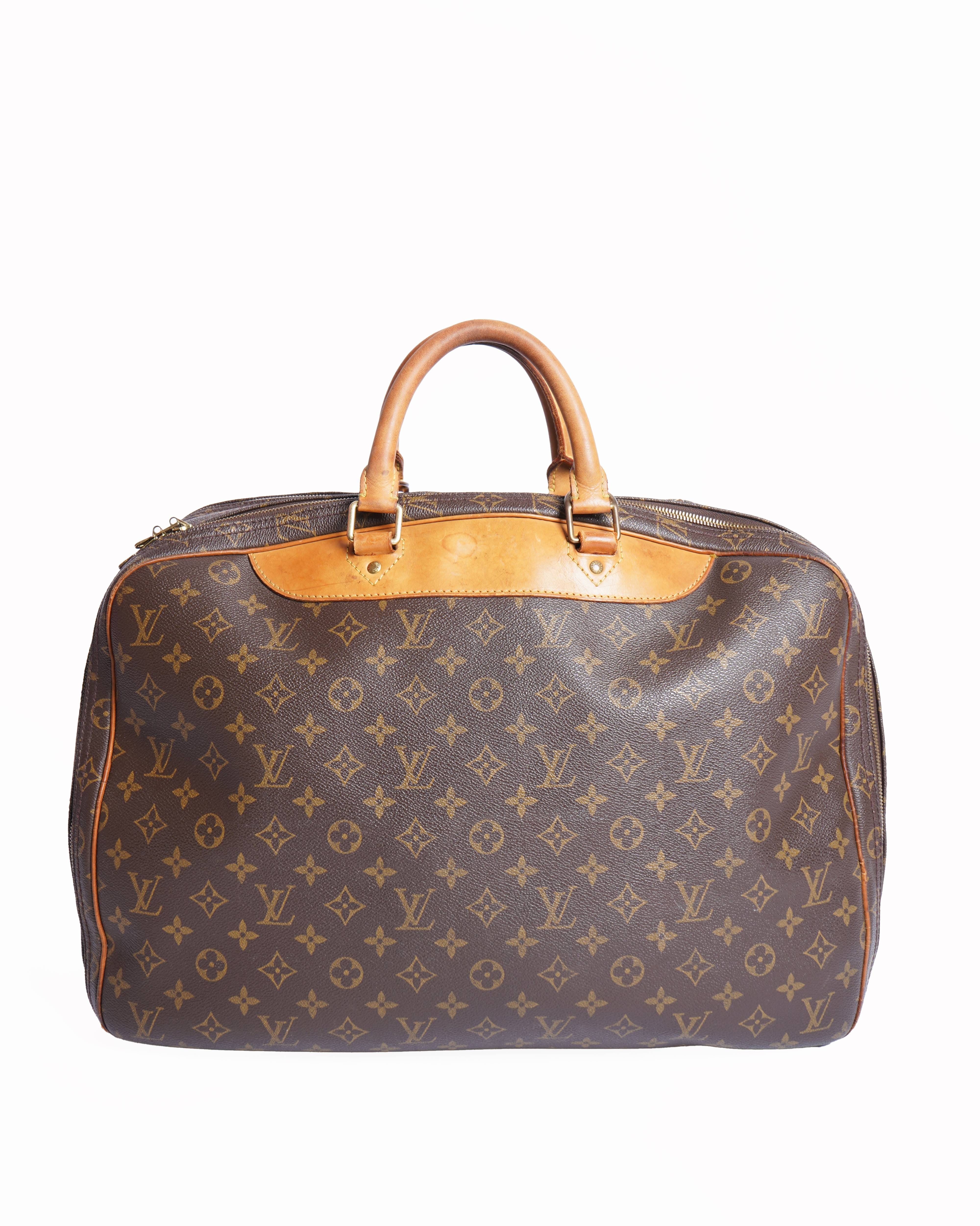 Louis Vuitton Keepall travel bag in Monogram canvas