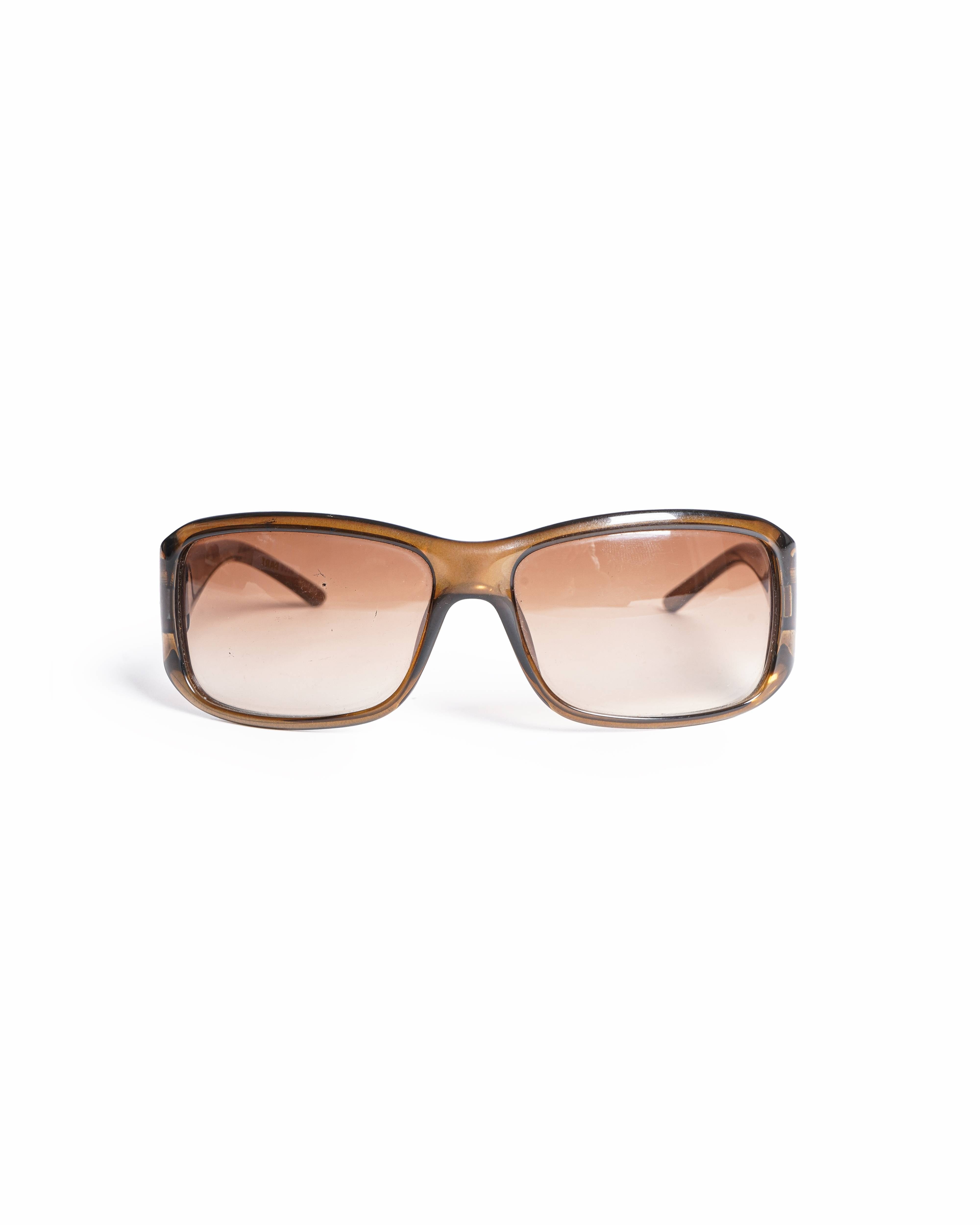 Gucci Sunglasses Light Brown Square Frames With Gradient Lenses