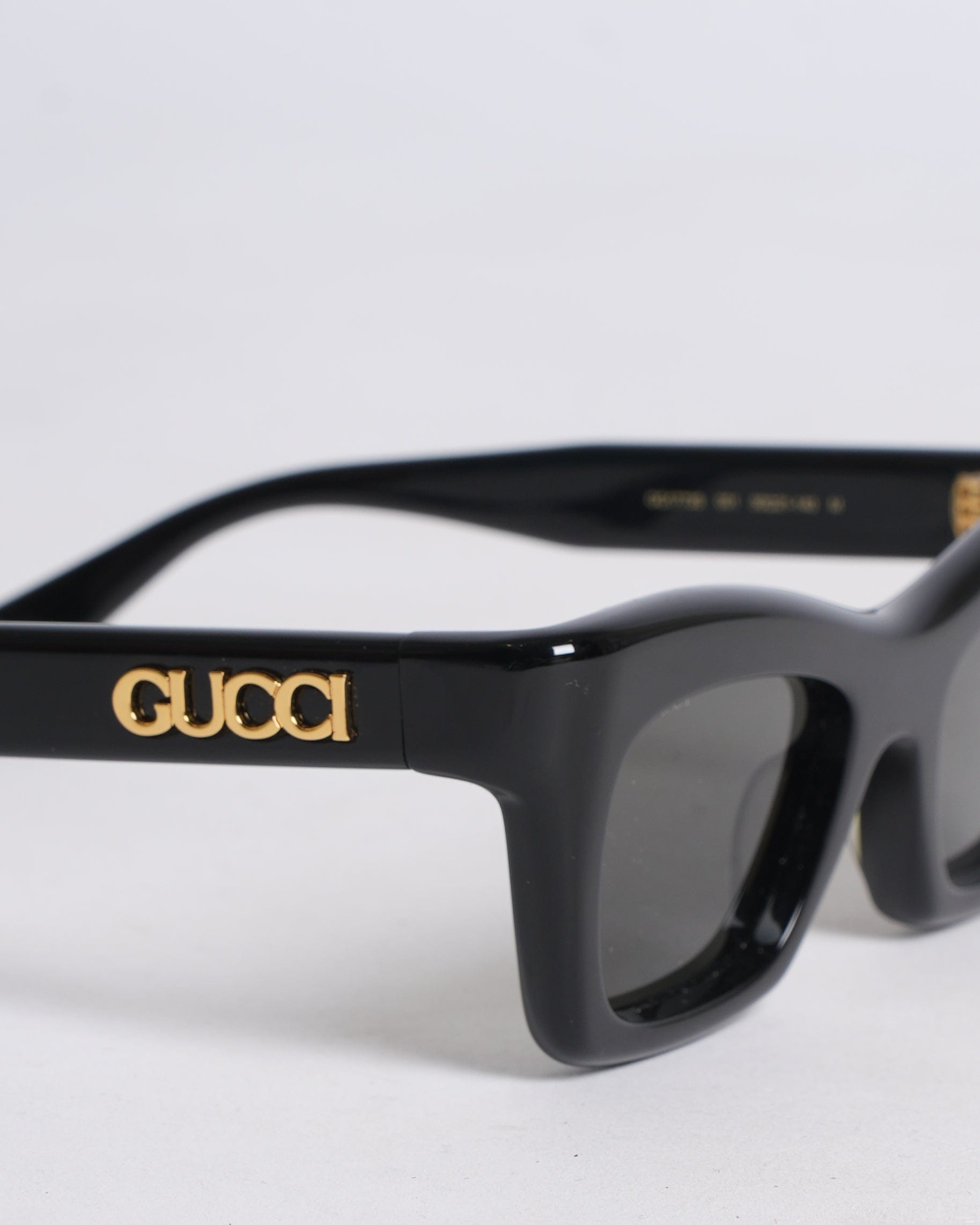 Gucci New Gucci Women's SUnglasses In Black