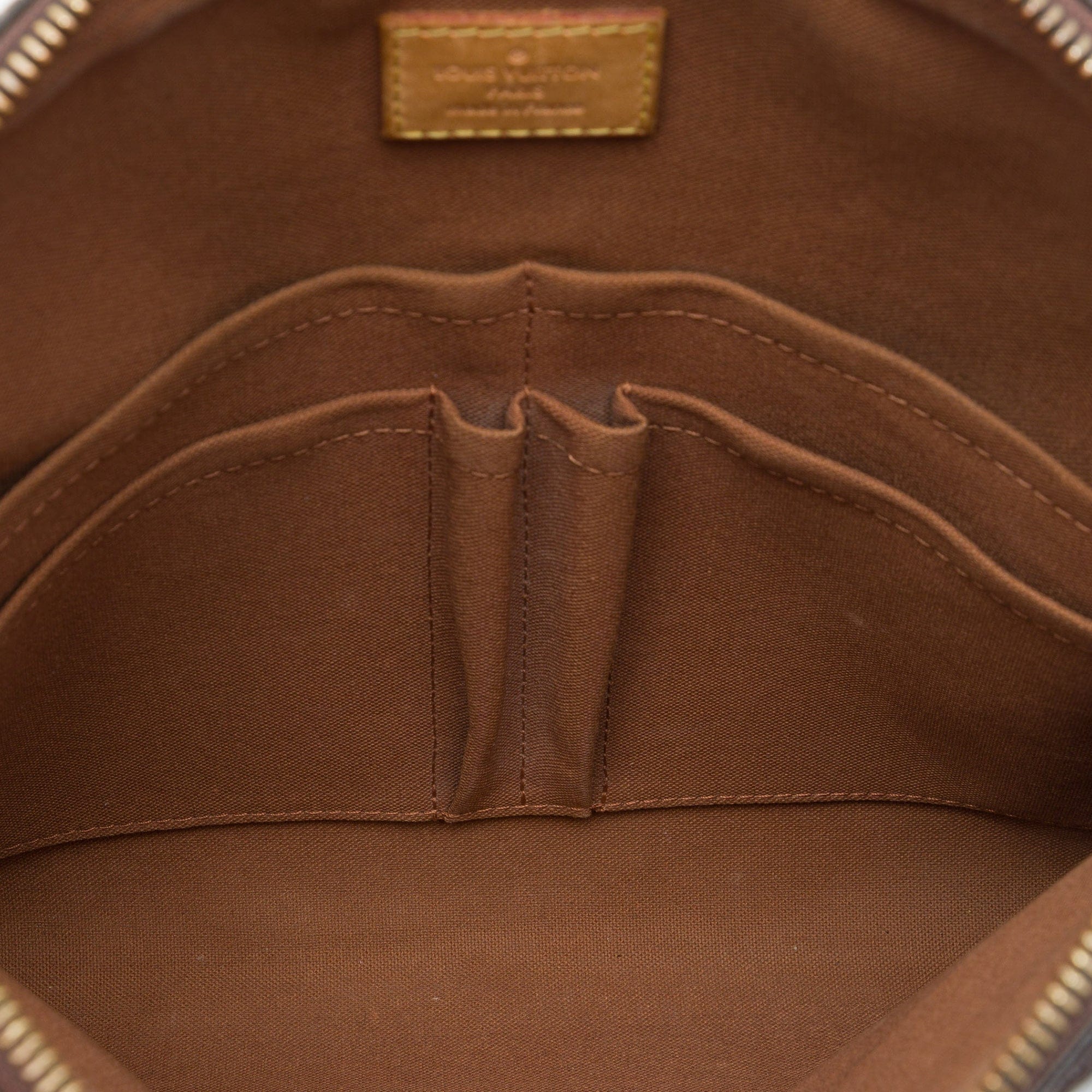 Louis Vuitton Monogram Trotteur Beaubourg