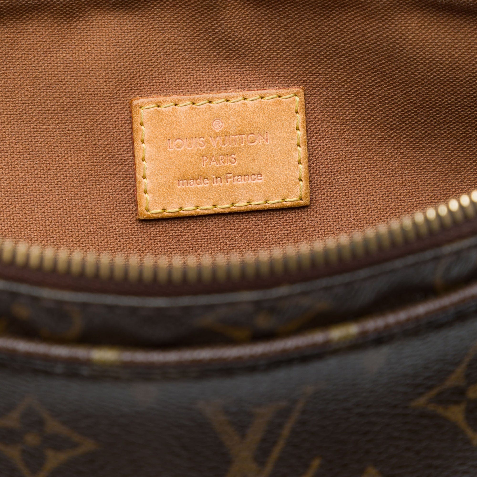 Louis Vuitton Monogram Trotteur Beaubourg