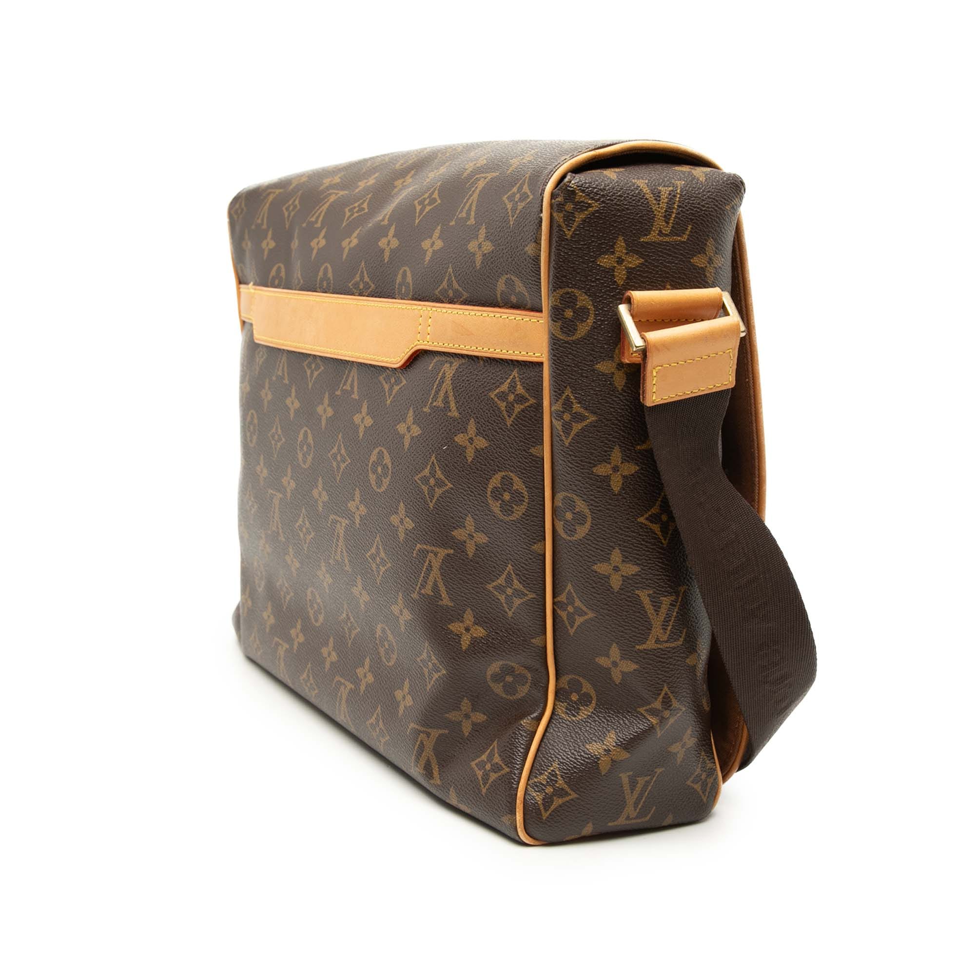 Louis Vuitton Monogram Abbesses