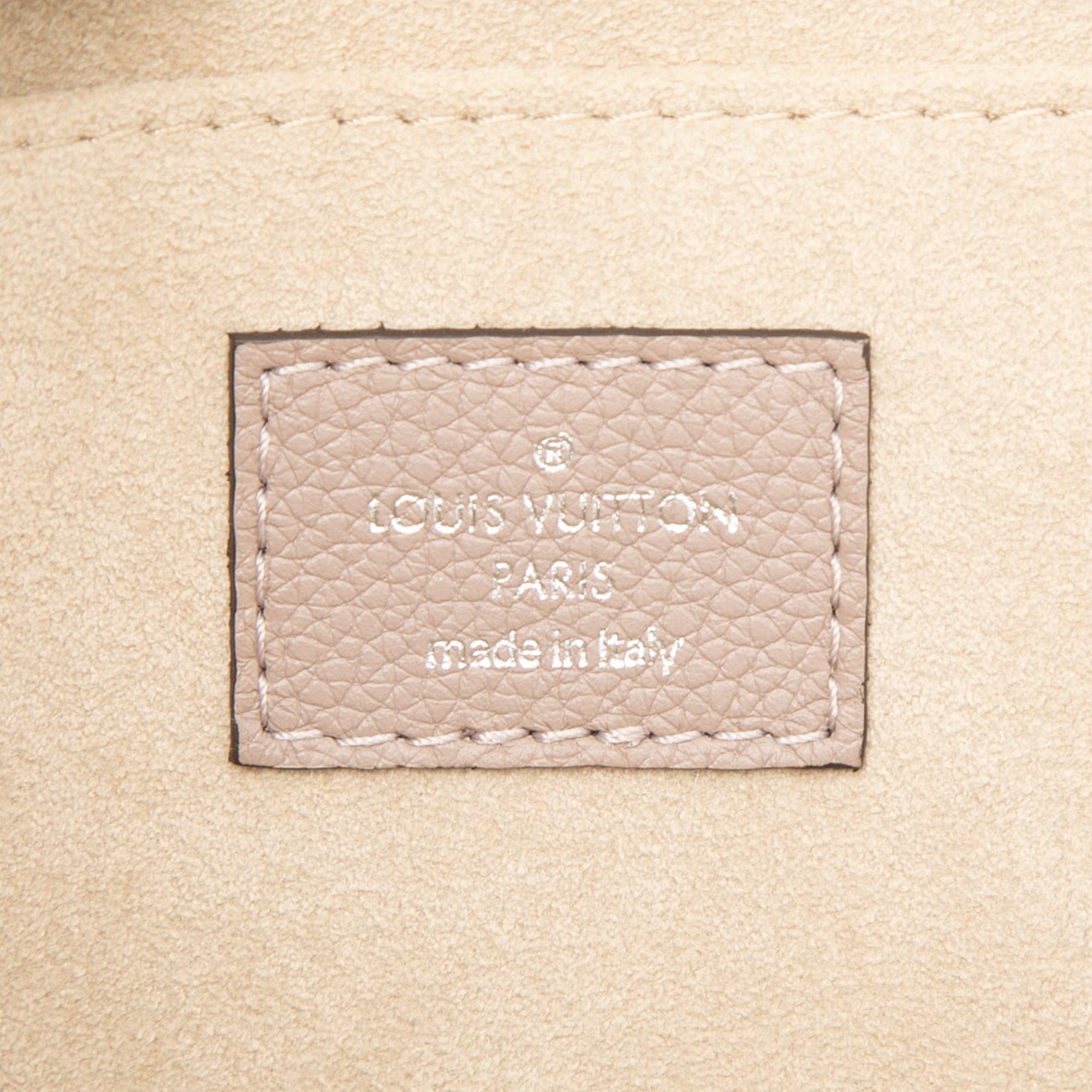 Louis Vuitton Taurillon Pochette Jour PM