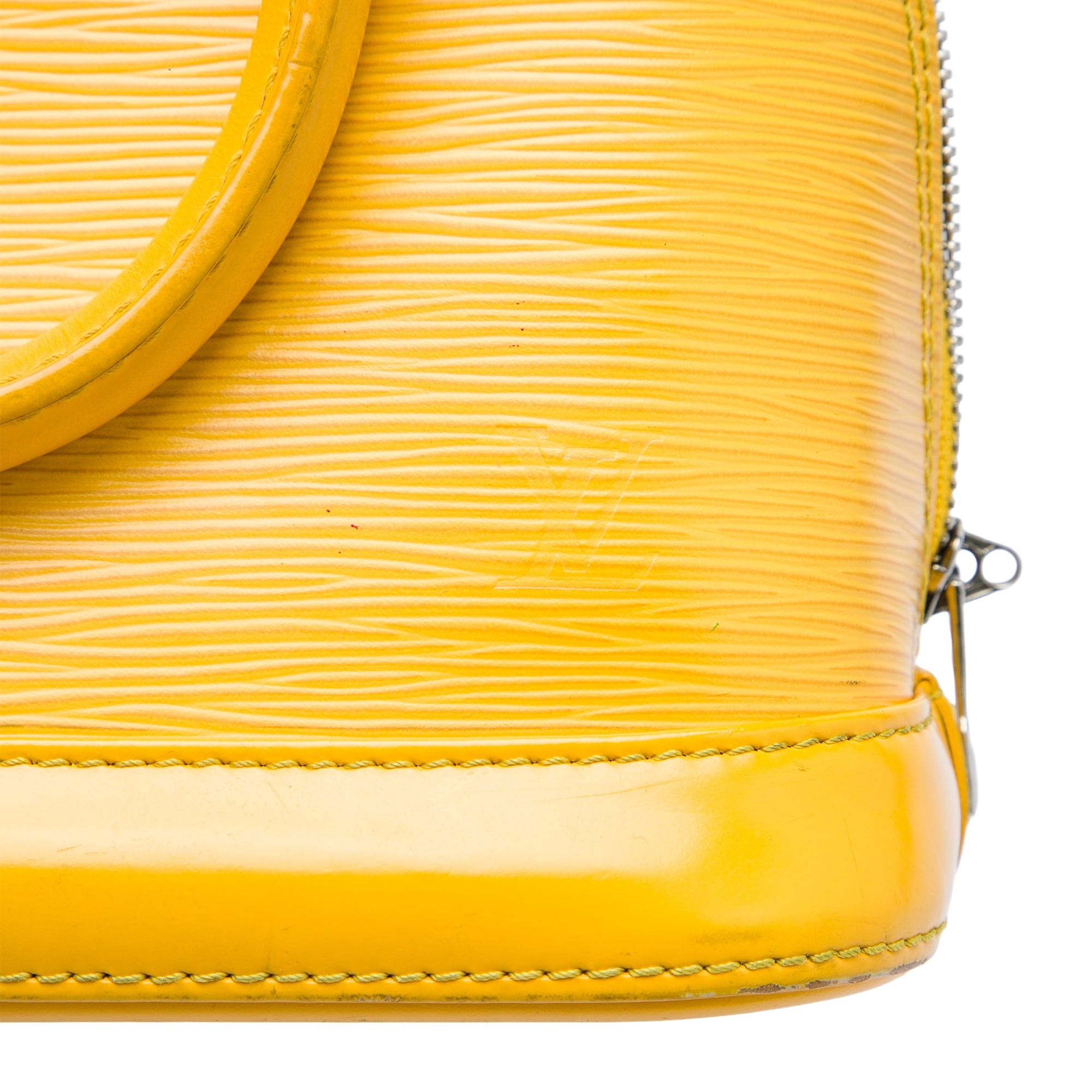 Louis Vuitton Epi Alma BB