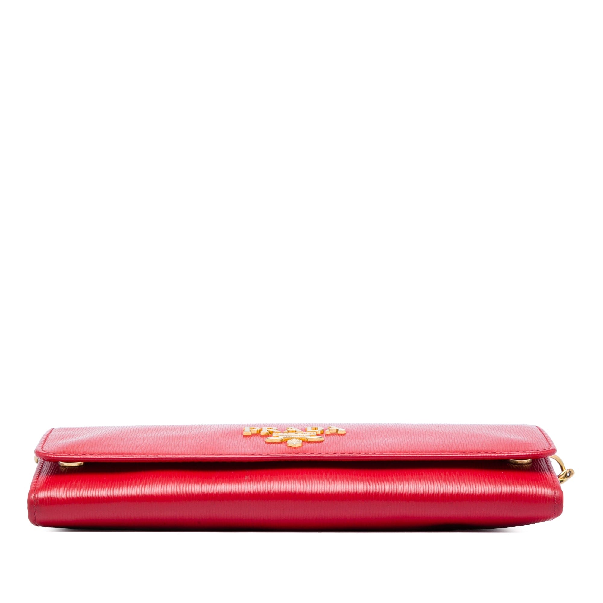 Prada Vitello Move Wallet on Chain