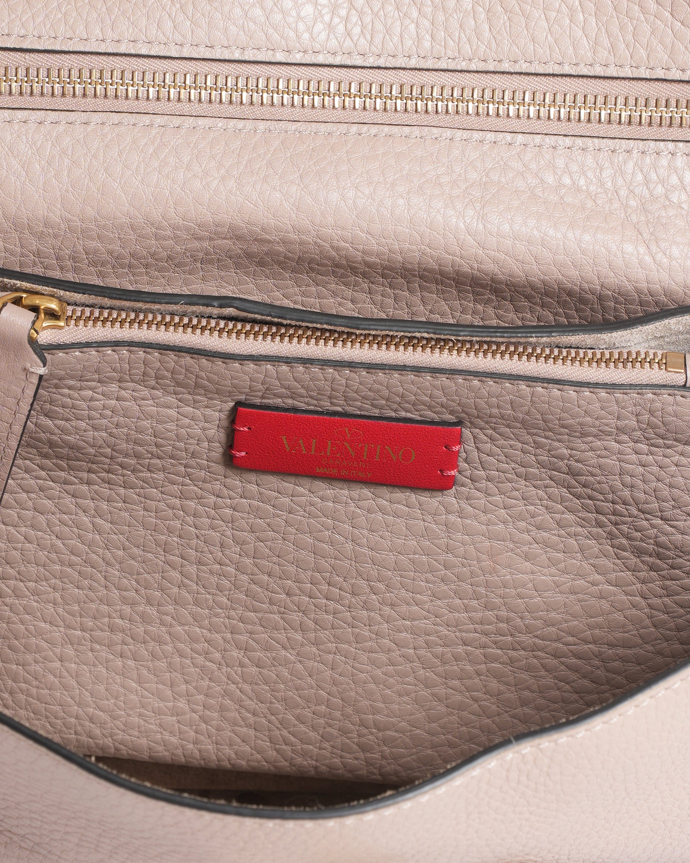 Valentino rockstud hype grainy leather shoulder bag