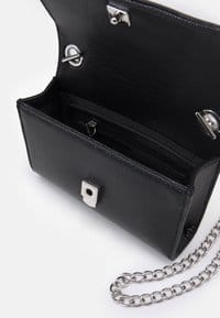 Valentino Divina Cross Body Bag Nero
