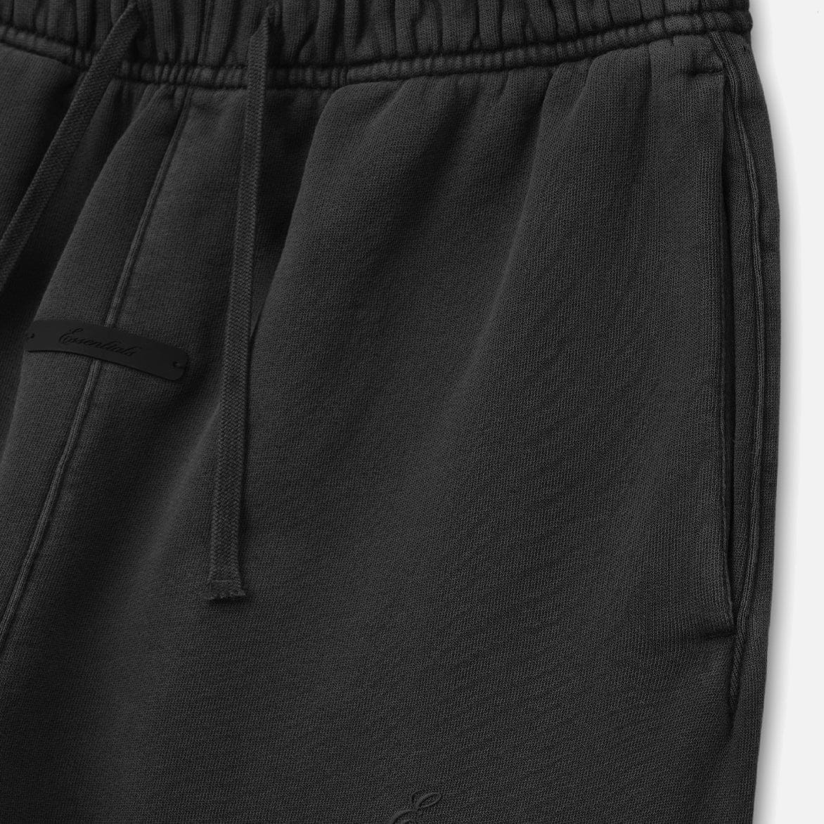 Fear of God Essentials KIDS CAMPUS FLARE SWEATPANT - FADED BLACK