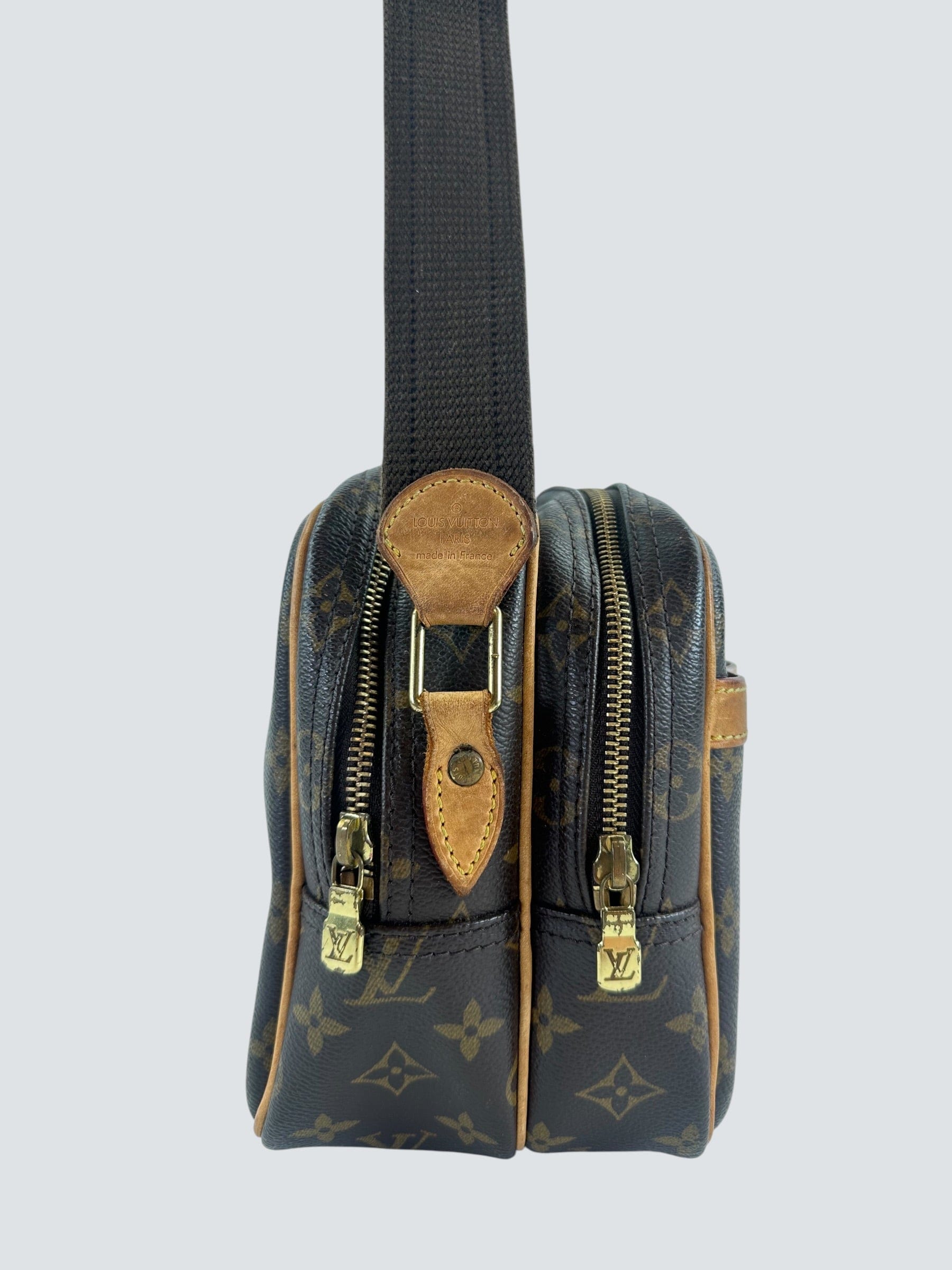 Louis Vuitton Monogram Canvas Reporter PM